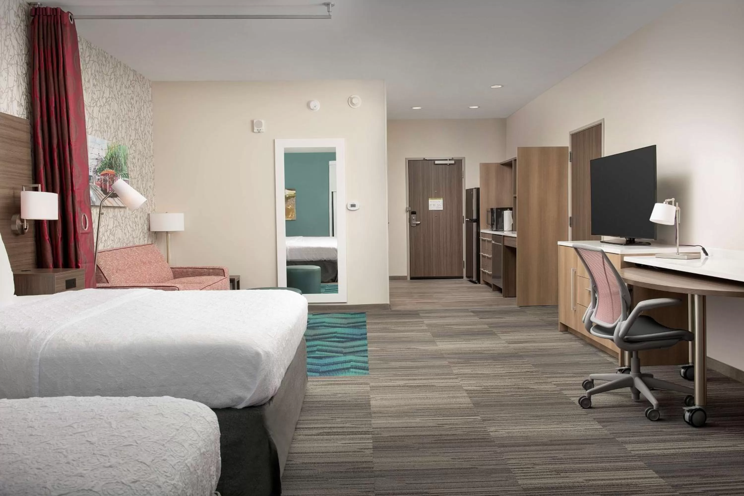 Bedroom, Bed in Home2 Suites By Hilton Kenner New Orleans Arpt