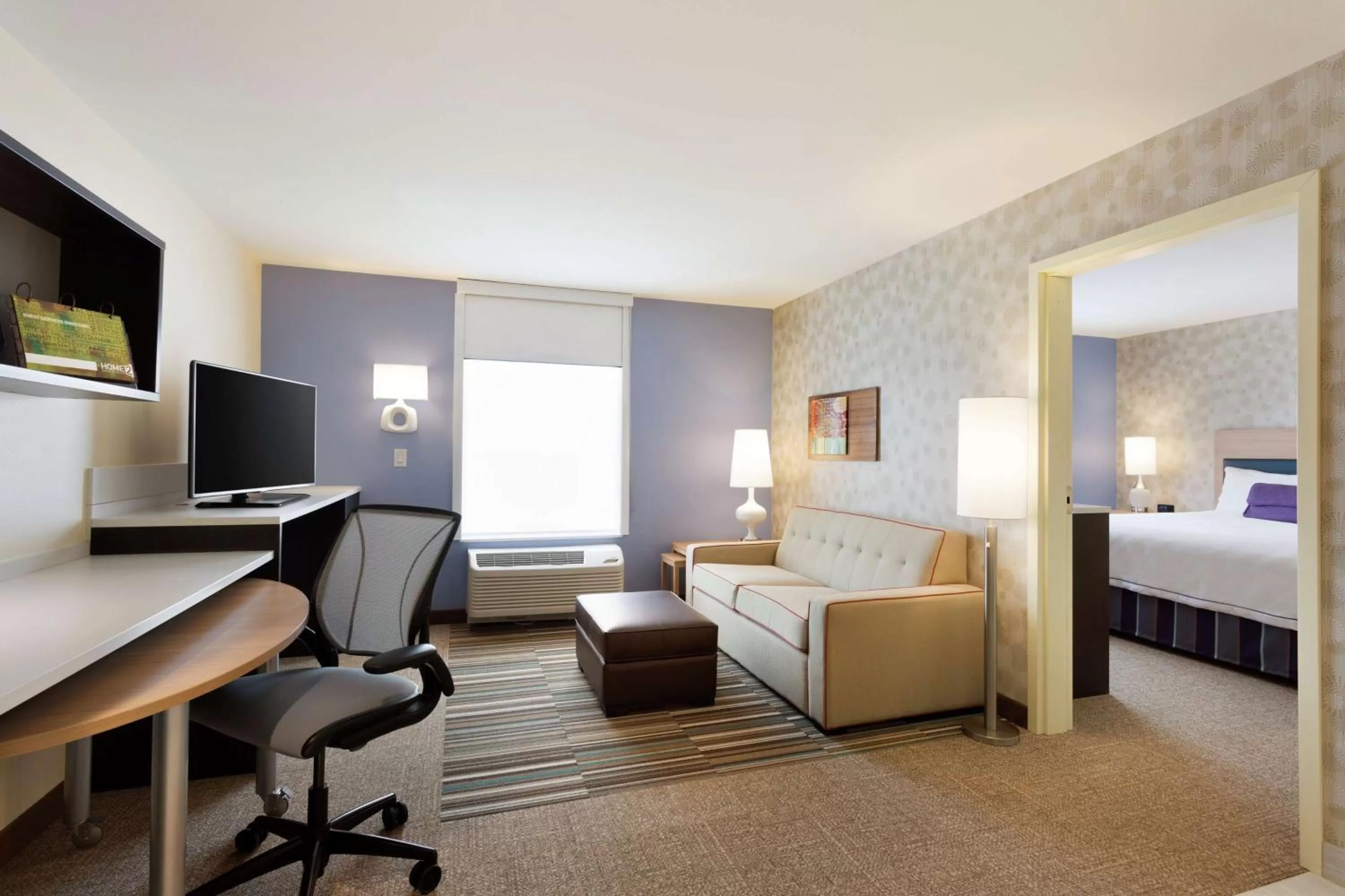 Bedroom, Bed in Home2 Suites by Hilton Midland