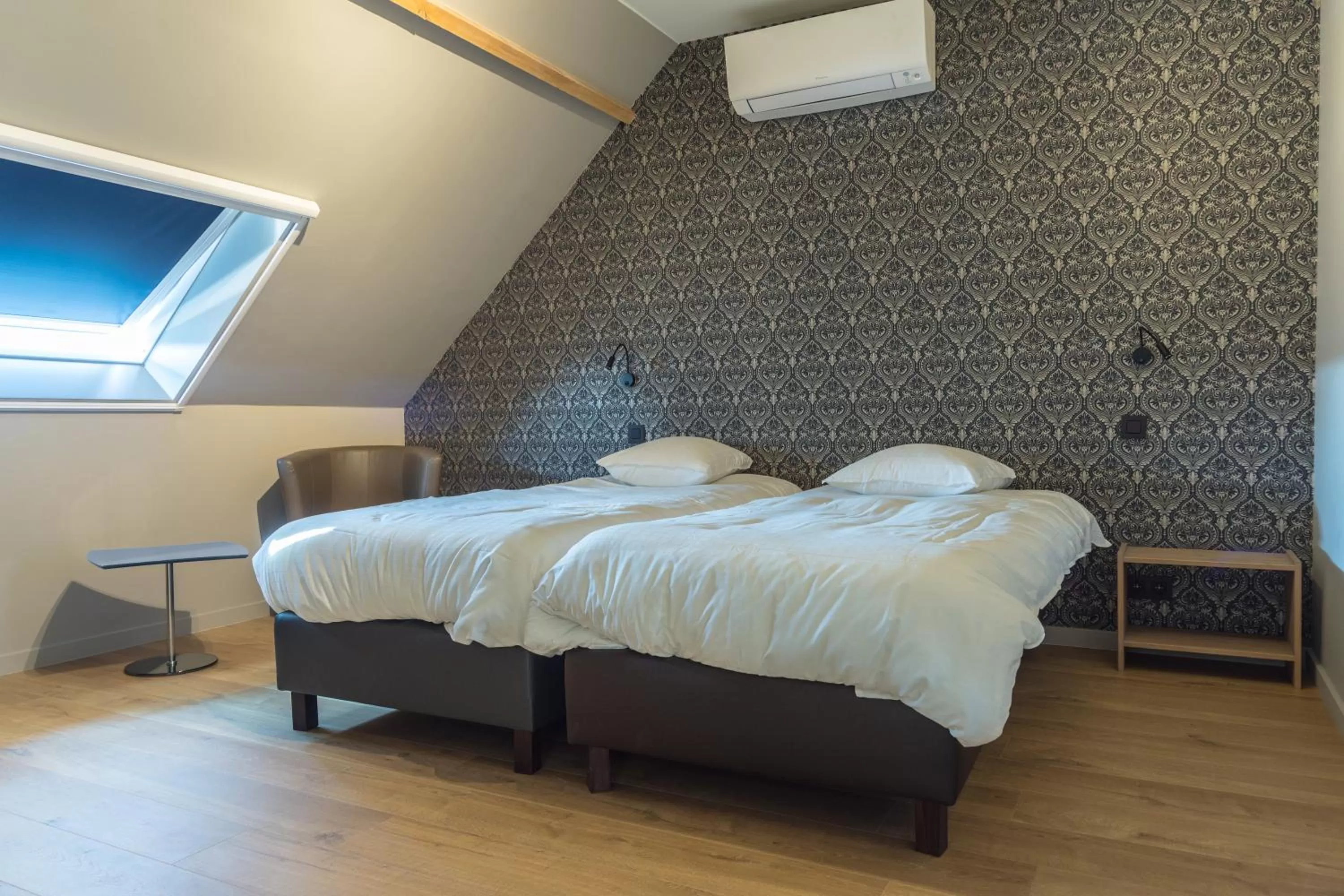 Bed in Oud Gemeentehuis