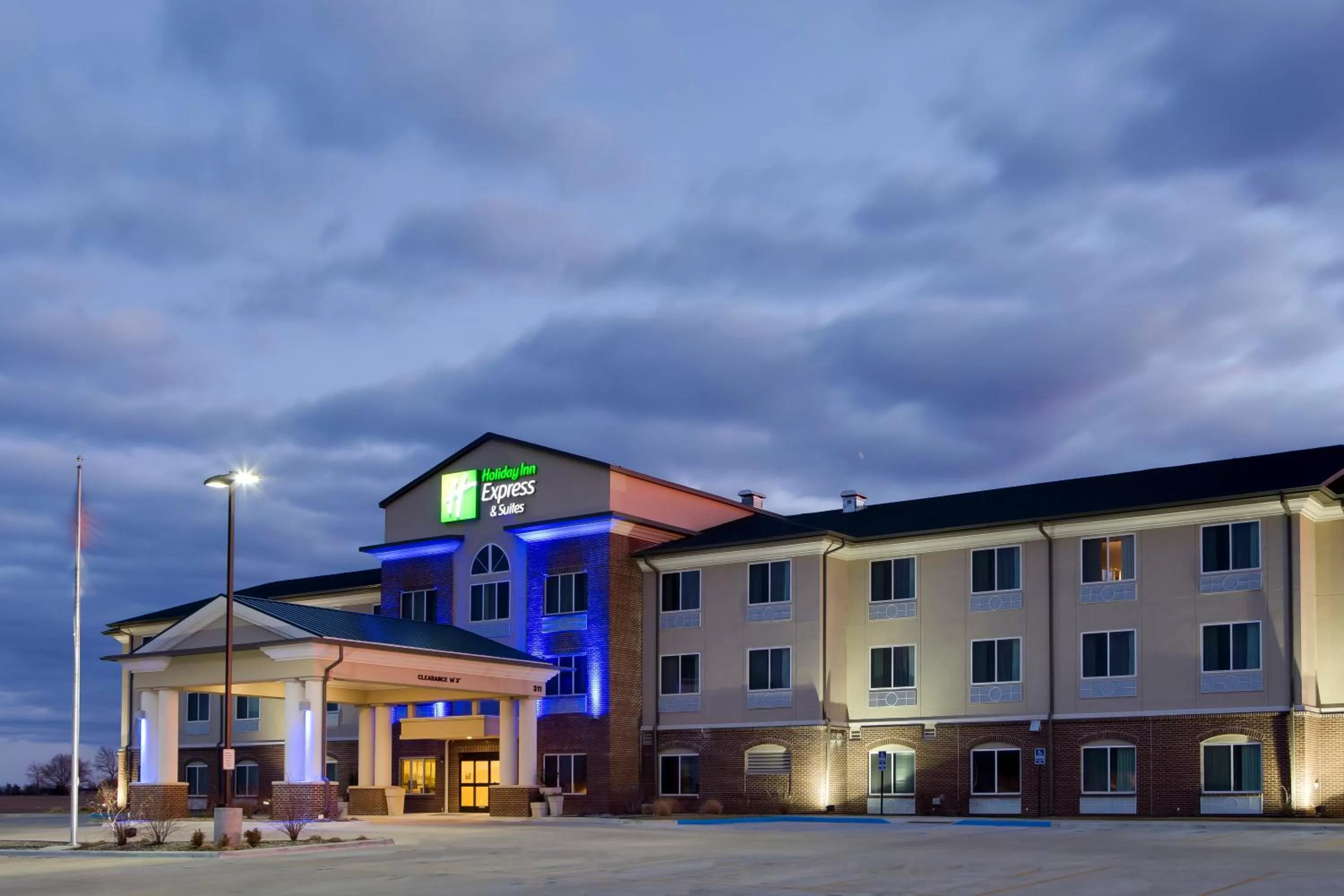 Property building in Holiday Inn Express & Suites Nevada by IHG