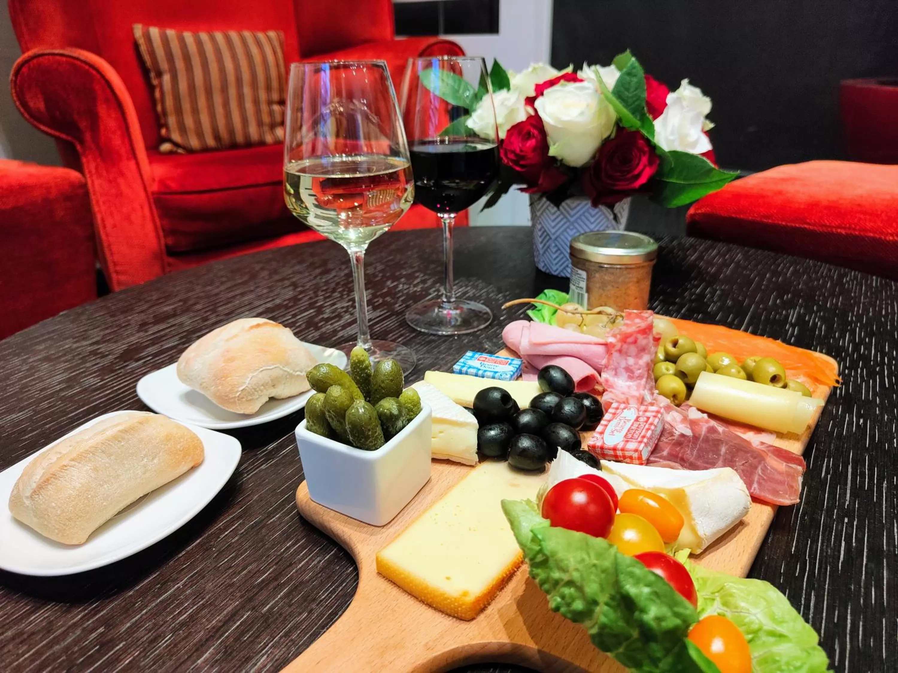 Restaurant/places to eat in Hotel de Berny