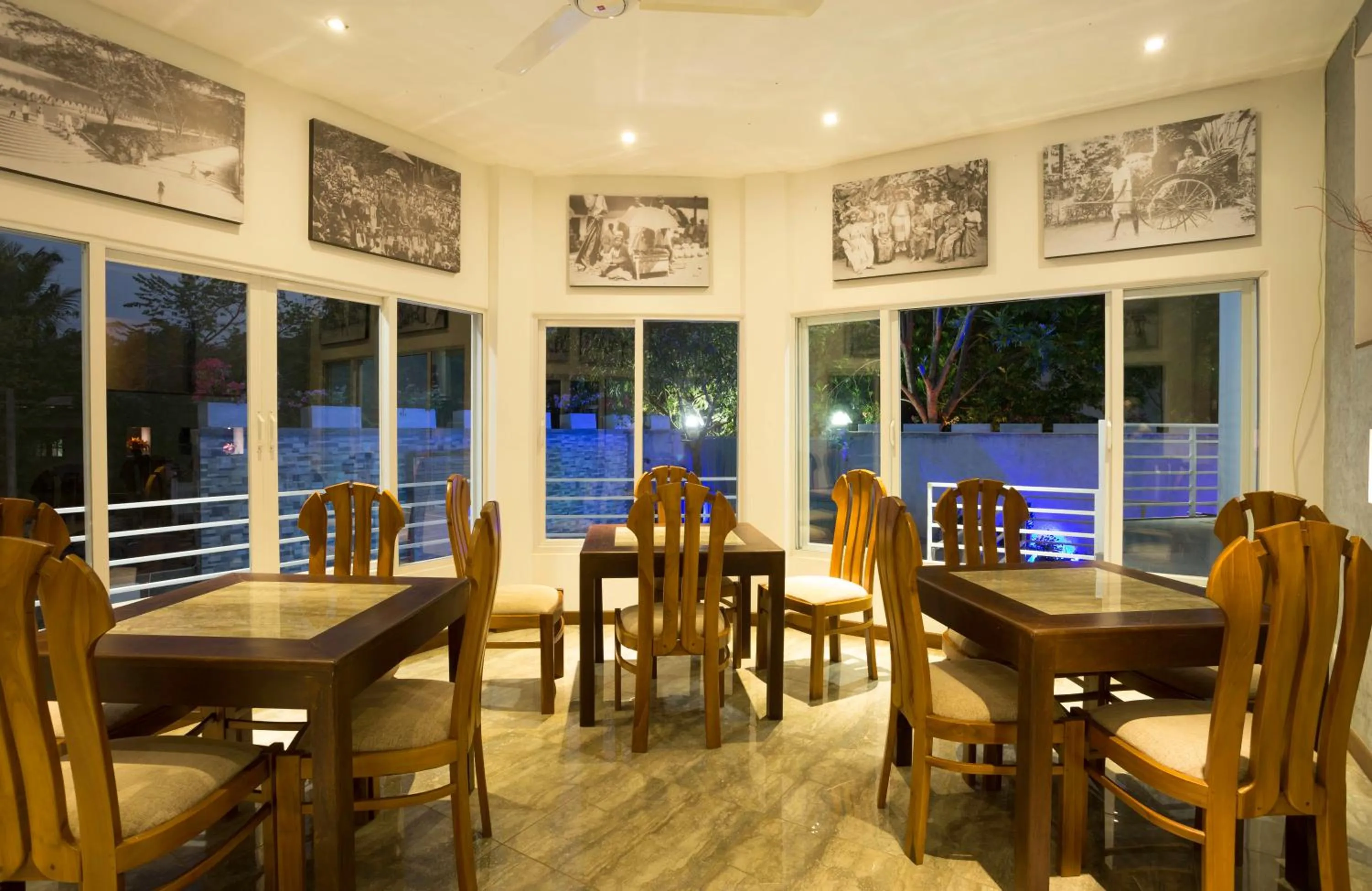 Restaurant/places to eat in Winter Villa
