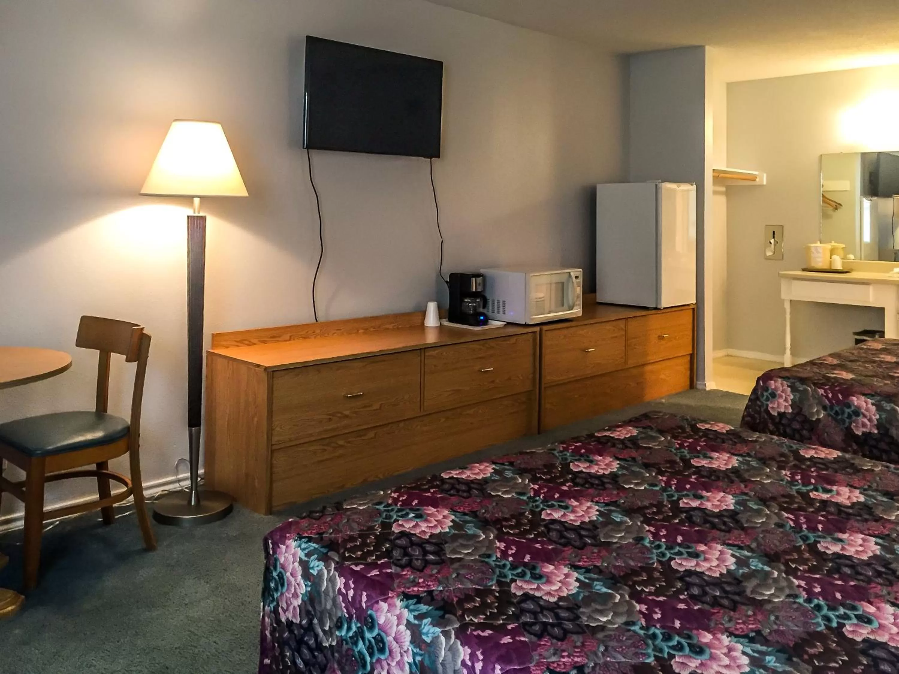 Bed in Bent Tree Motel