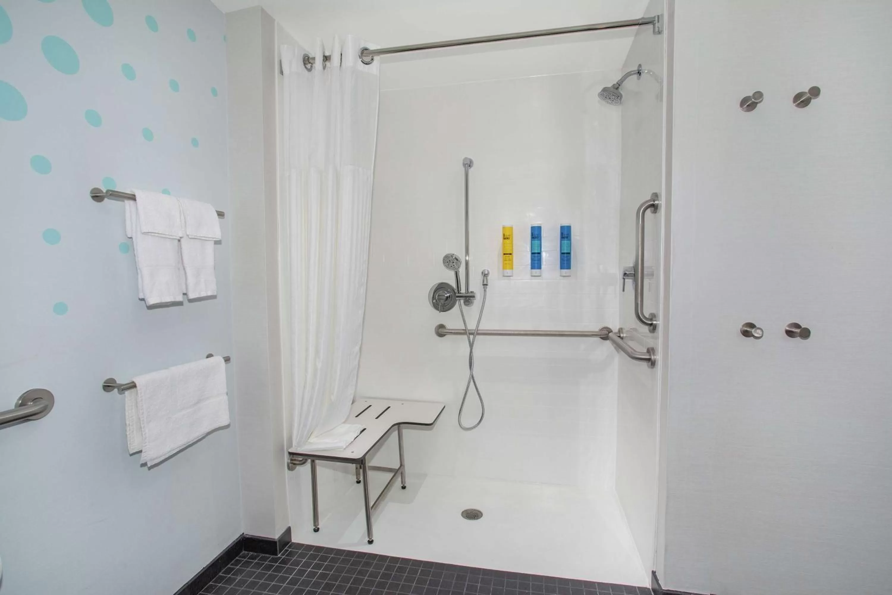 Bathroom in Tru By Hilton Salt Lake City Midvale