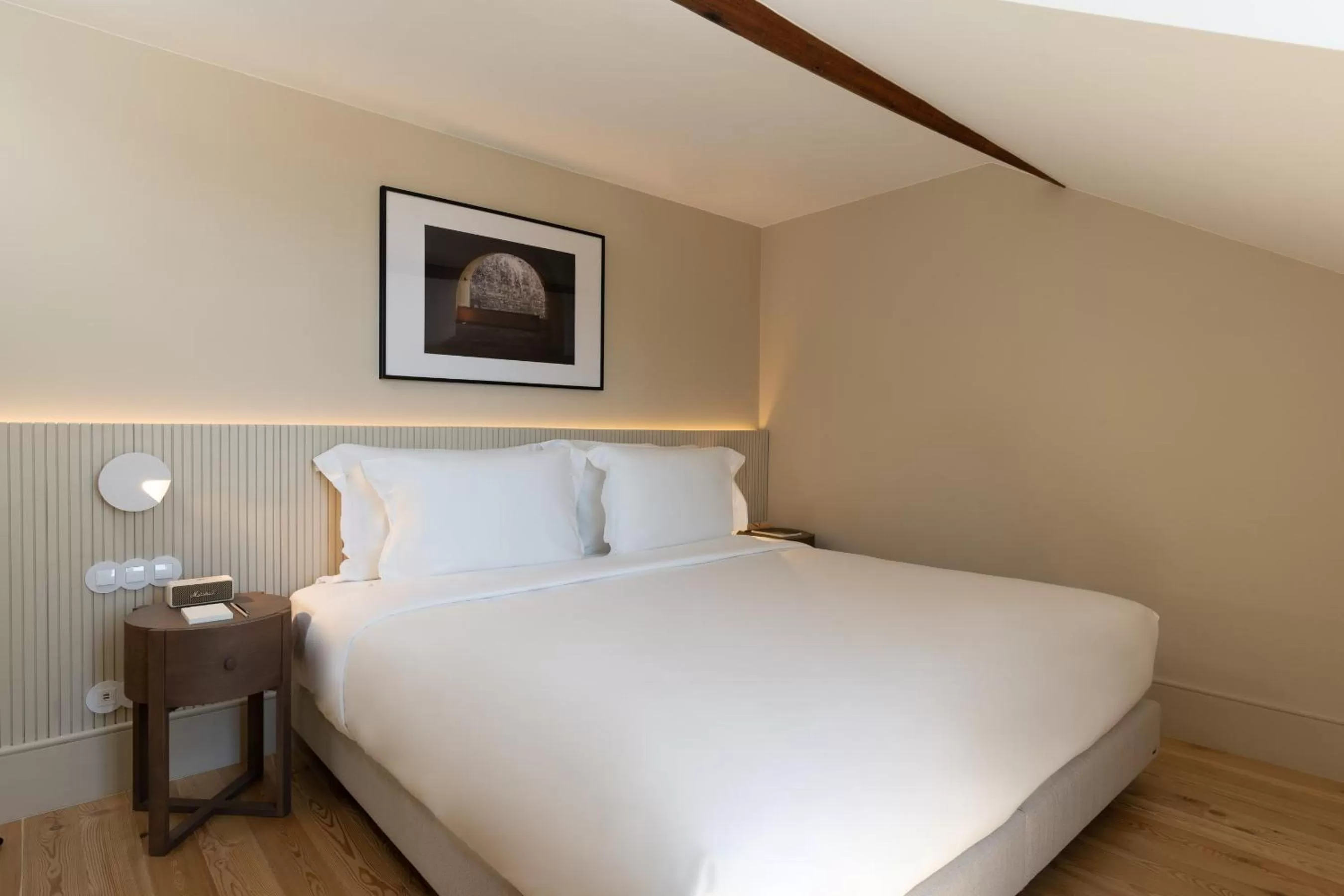 Bedroom, Bed in Artsy Cascais