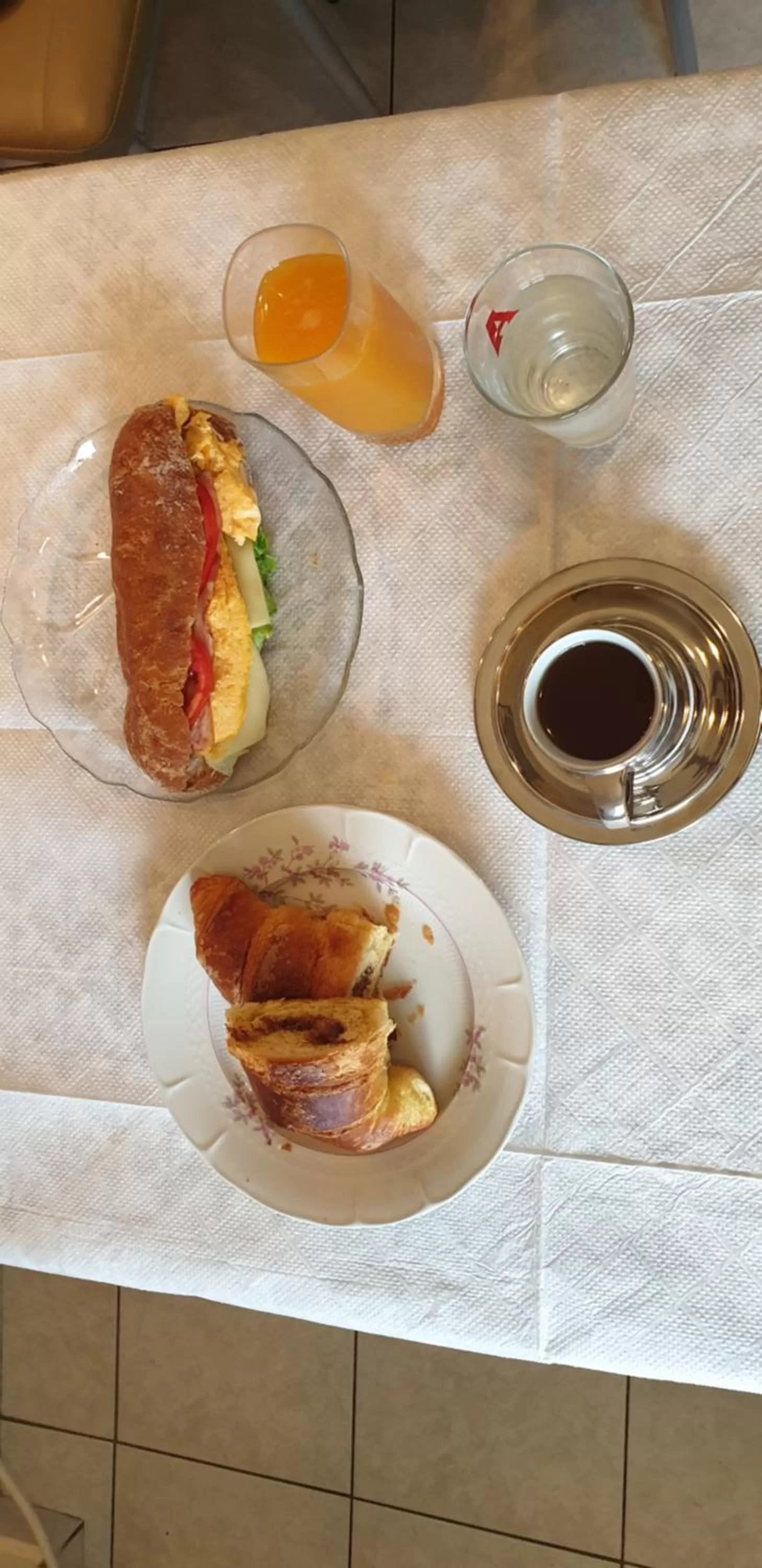 Breakfast in Alexia's Apartments