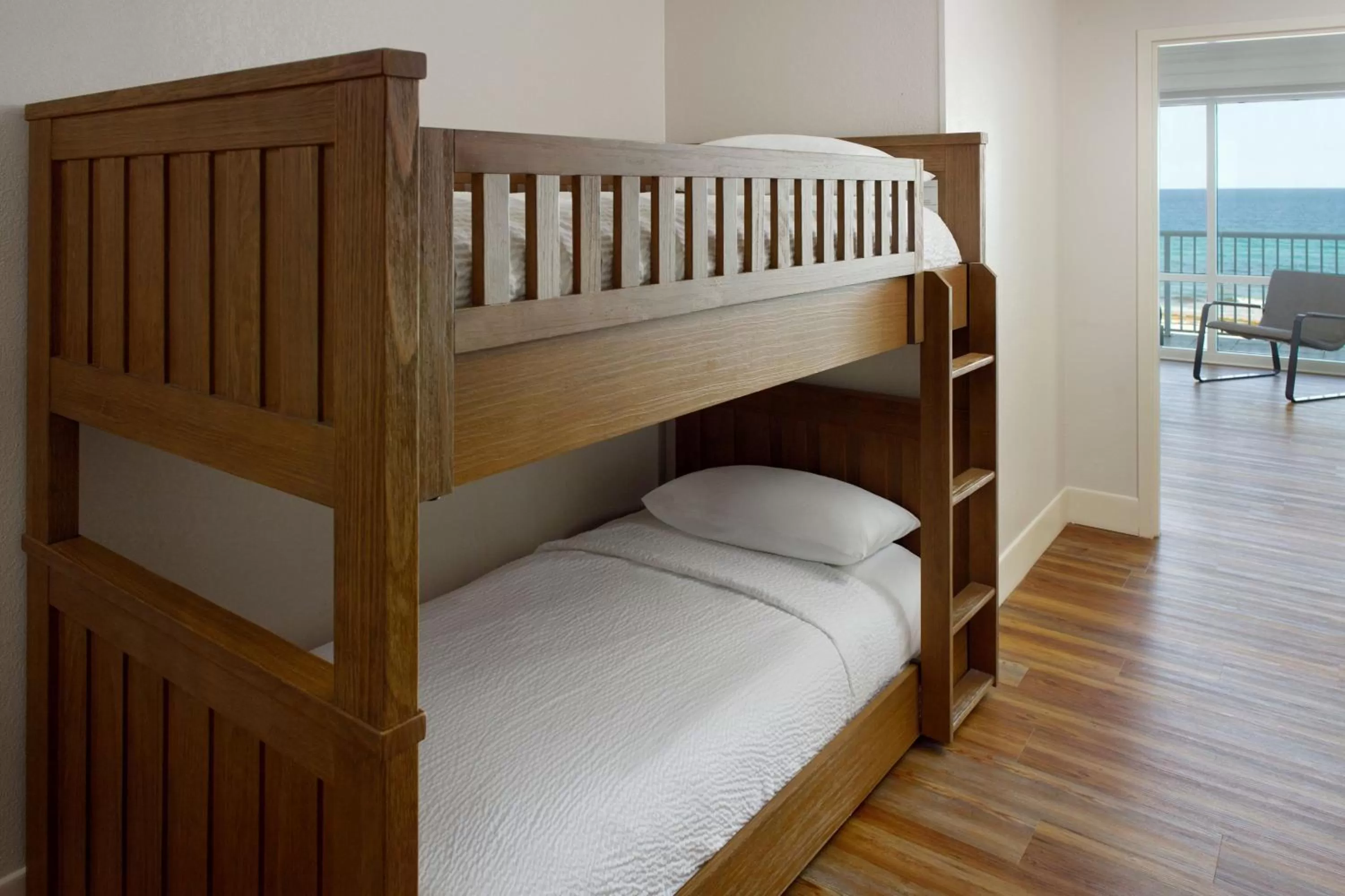 Bedroom, Bed in SpringHill Suites by Marriott Pensacola Beach