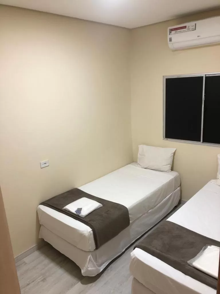 Bed in Aeroporto Plaza Hotel