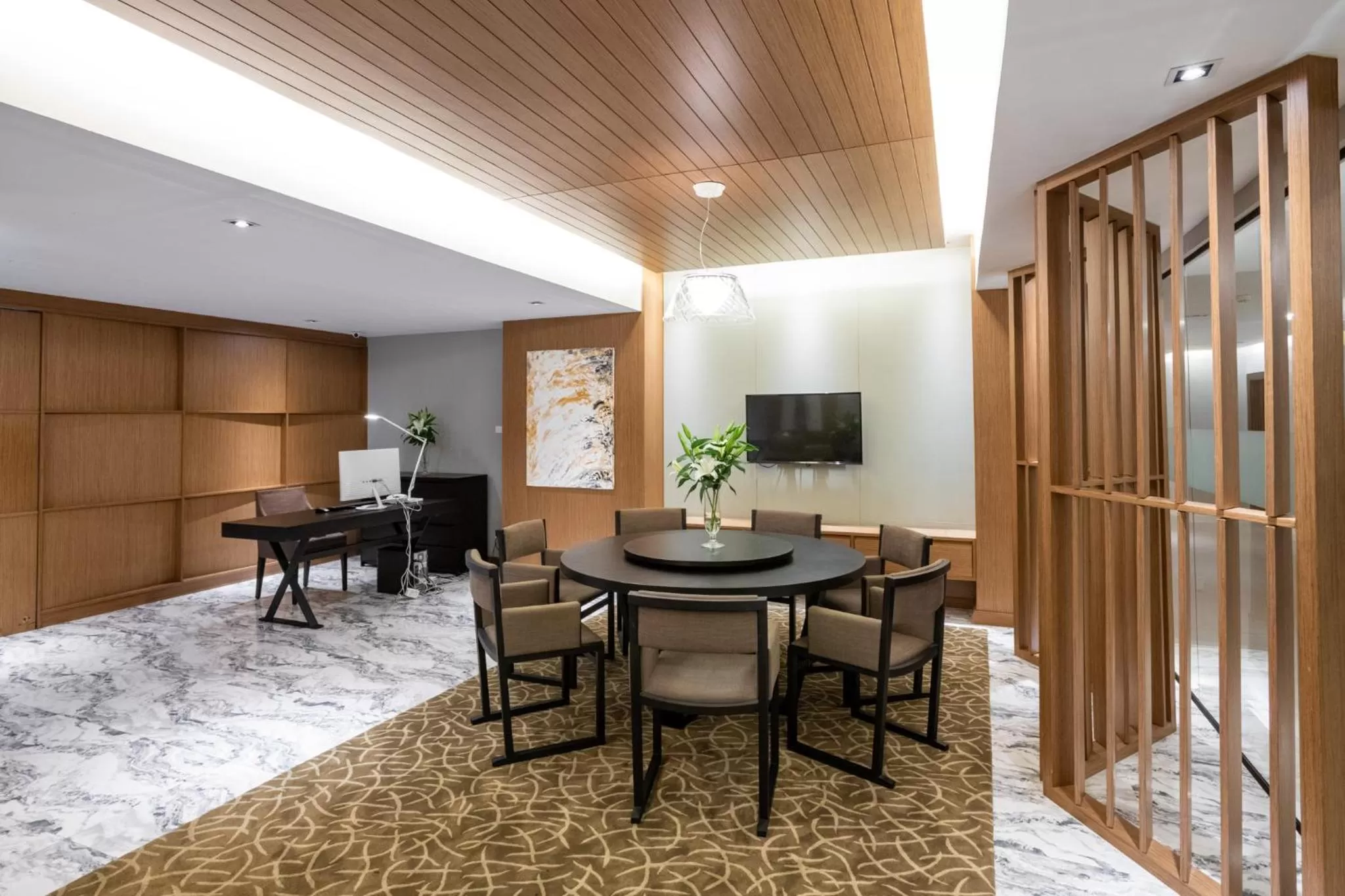 Living room in S Ratchada Leisure Hotel