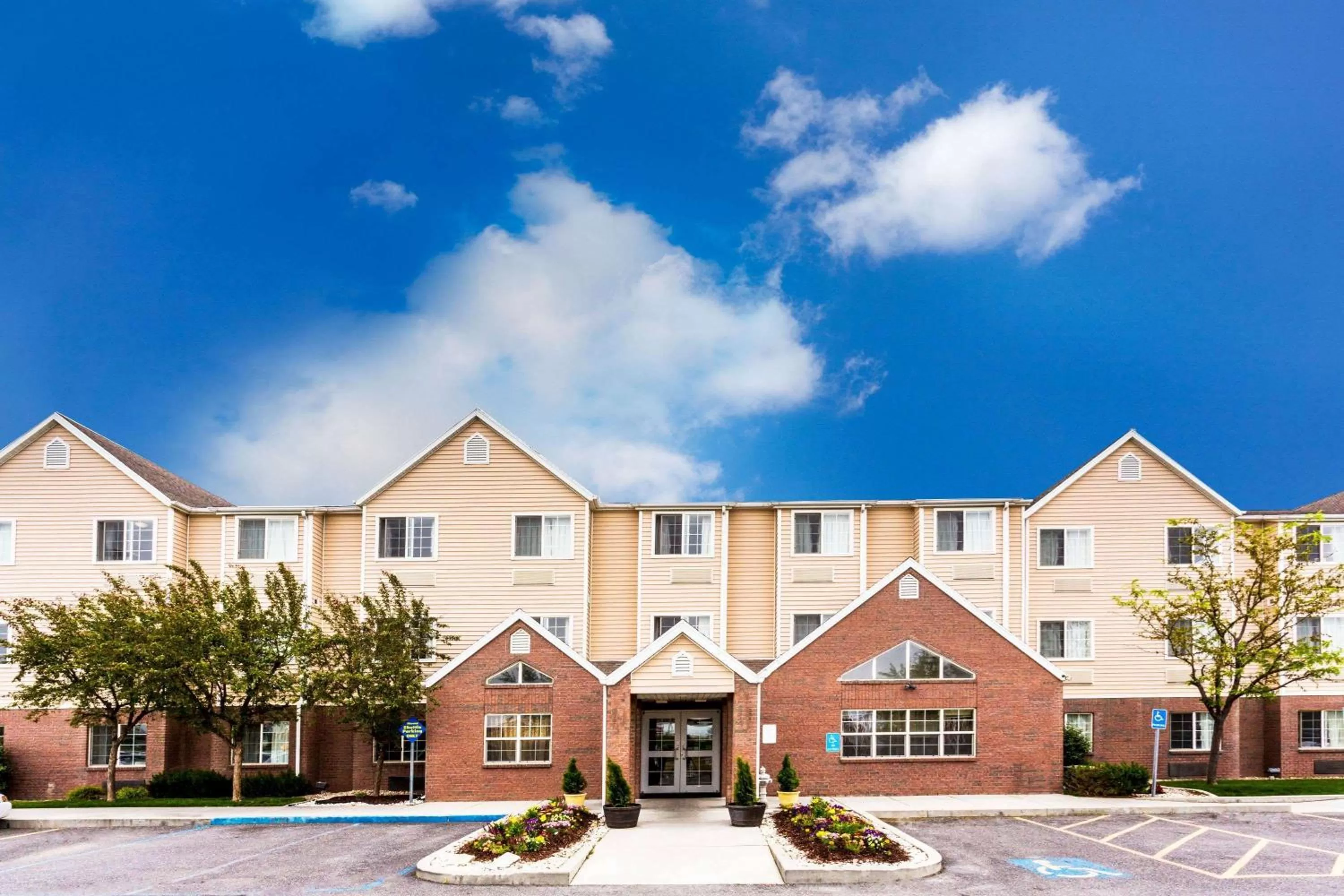 Property building in Microtel Inn & Suites by Wyndham Salt Lake City Airport