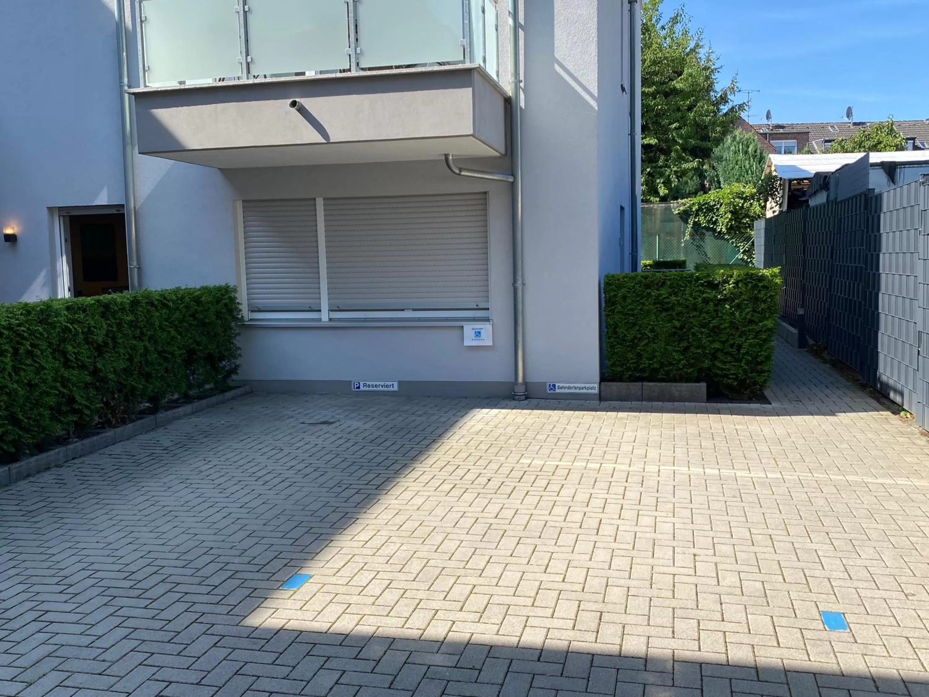 Property Building in GLEUEL INN - digital hotel & serviced apartments & boardinghouse mit voll ausgestatteten Küchen