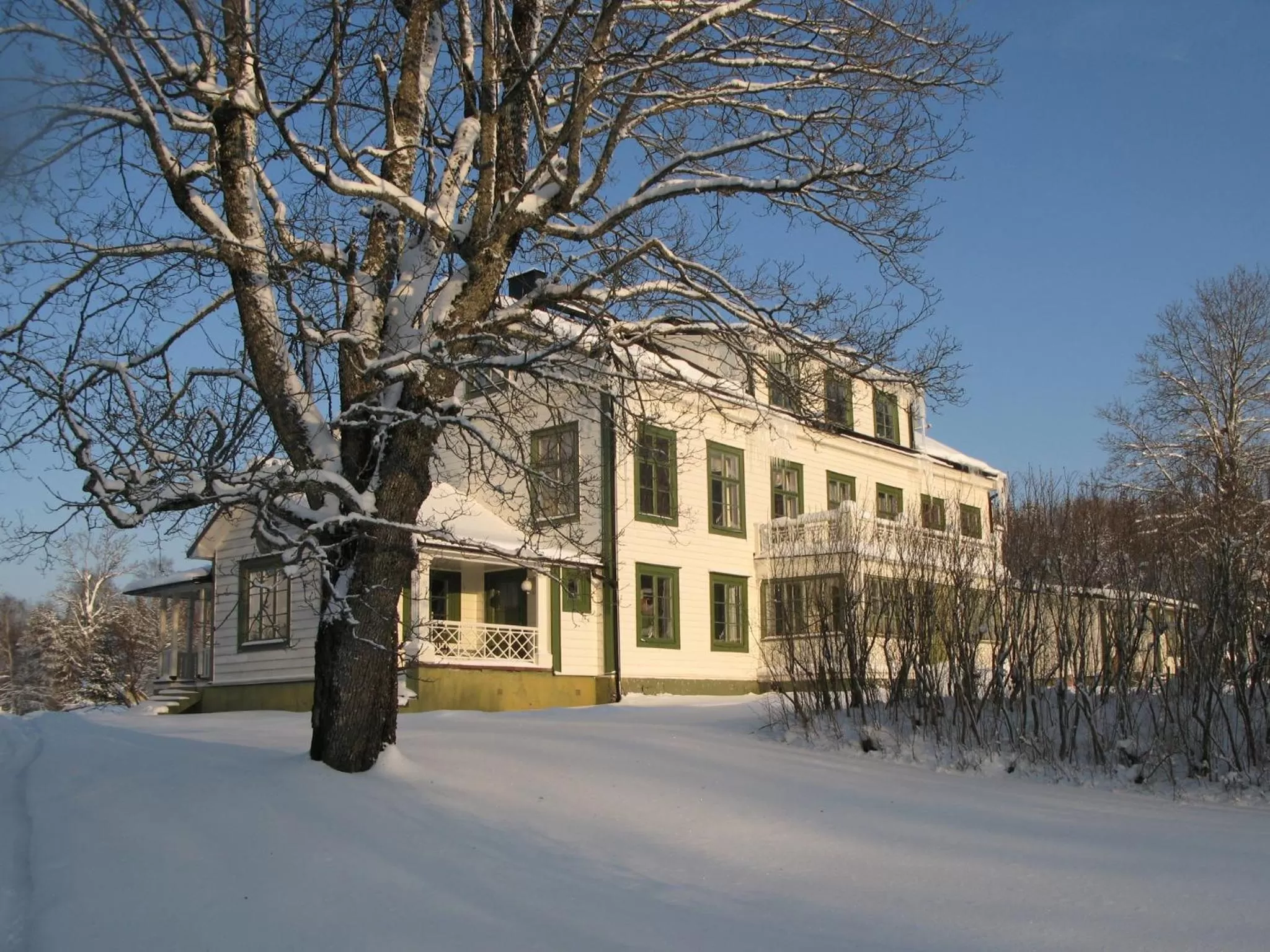 Property building, Winter in Sikfors Herrgård