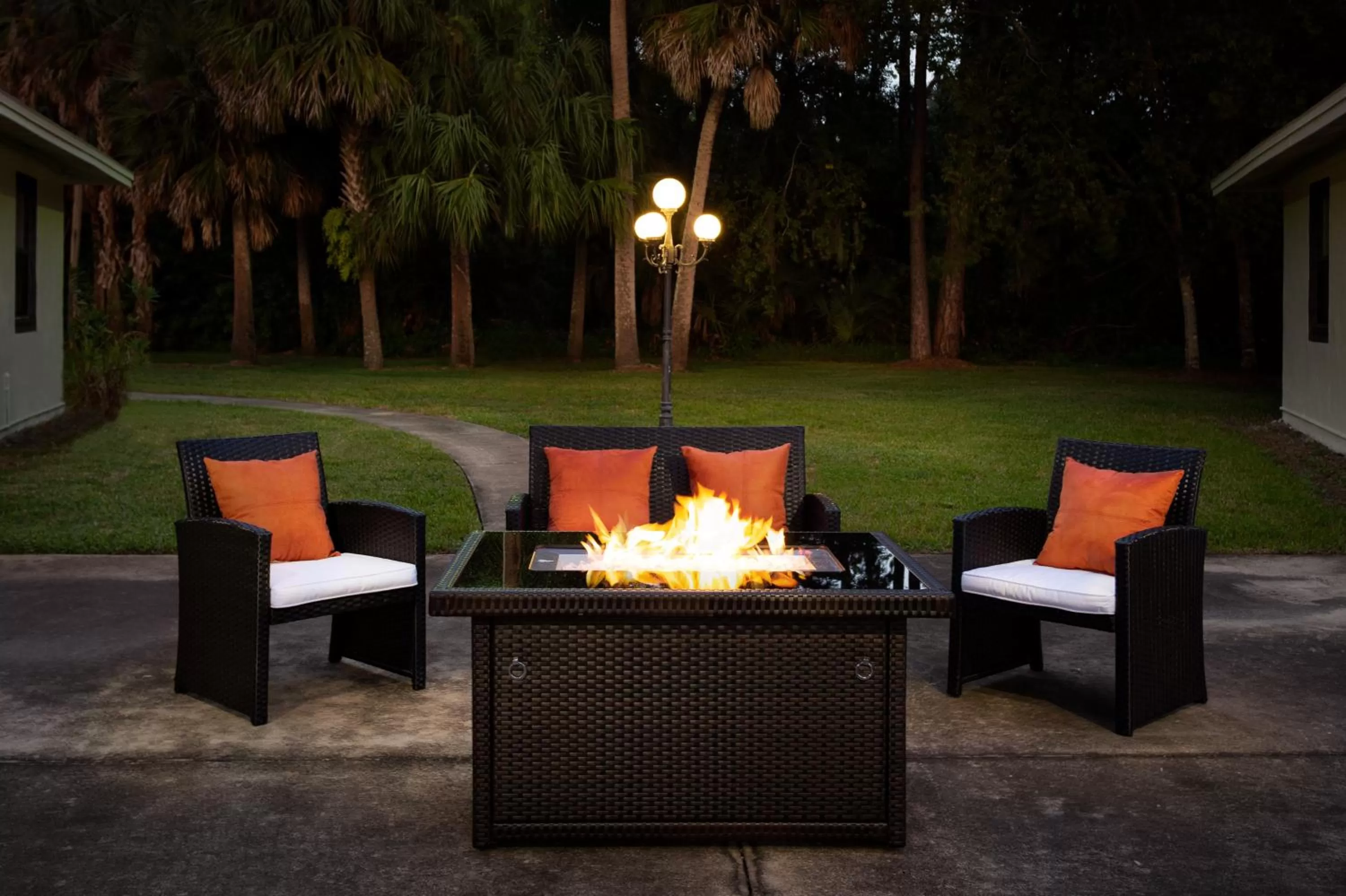 Patio in Travel Inn of Titusville