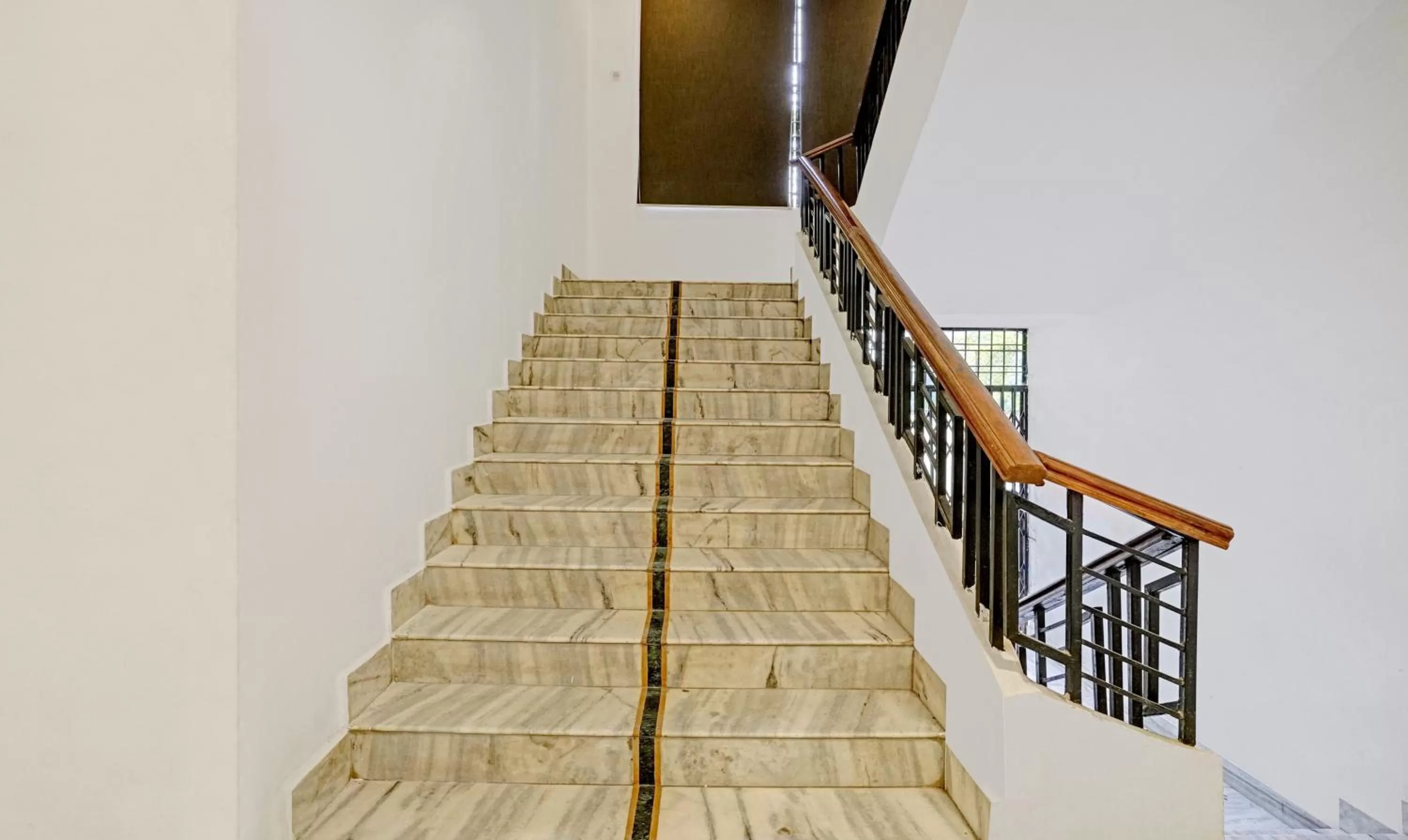 Lobby or reception in Treebo Varsha Palace