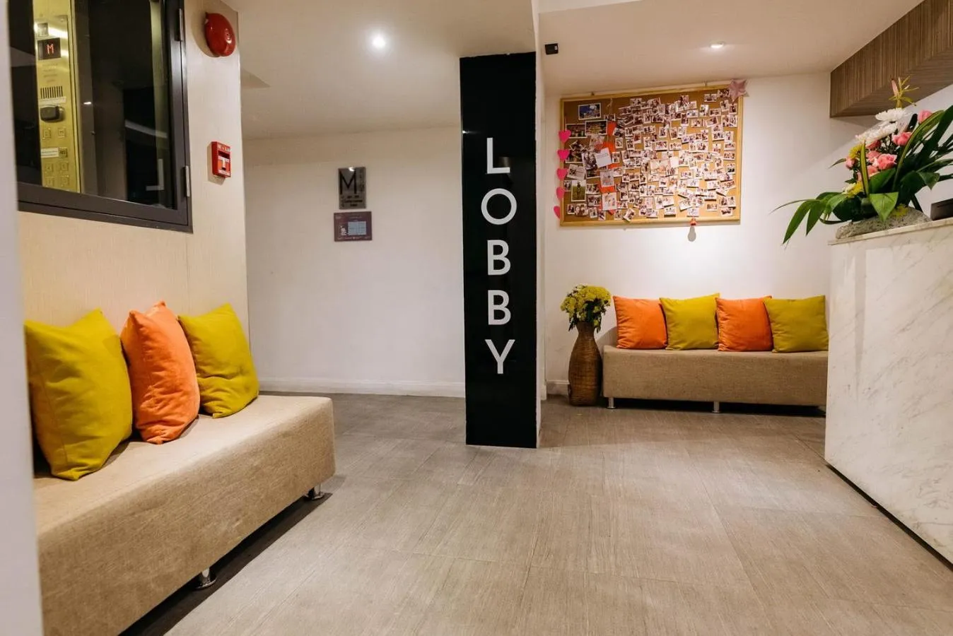 Lobby or reception in Lucky House Khaosan