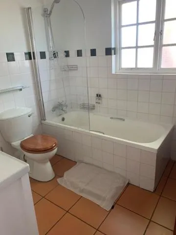 Bathroom in A Tapestry Garden Guest House