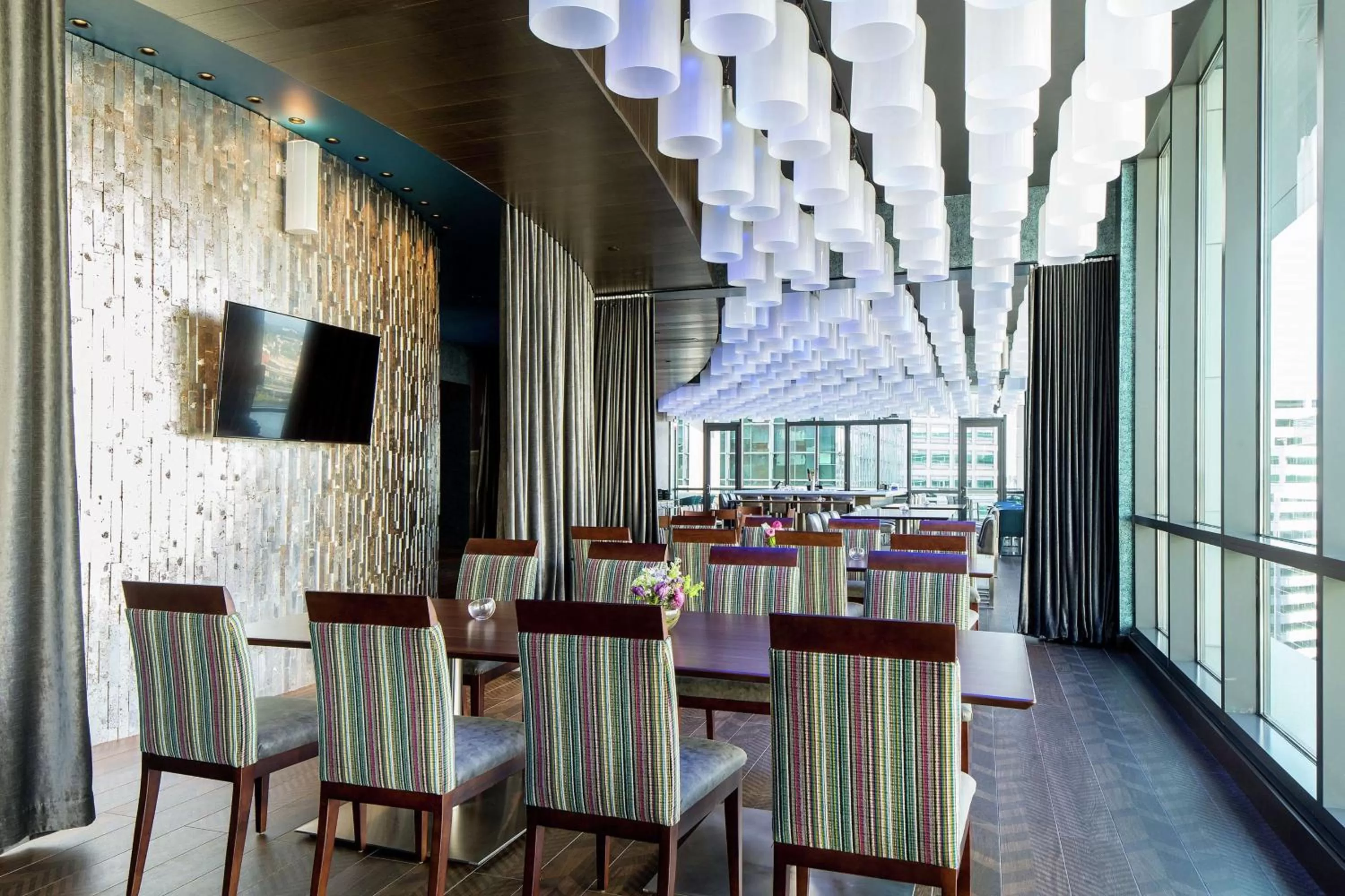 Dining area in The Porter Portland, Curio Collection By Hilton