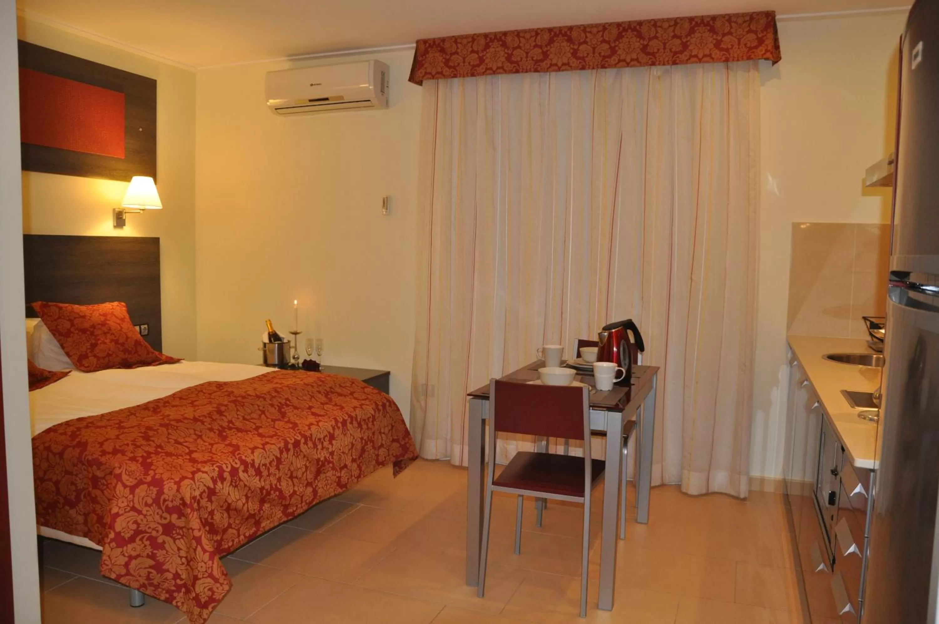 Bed in Aparthotel Safari