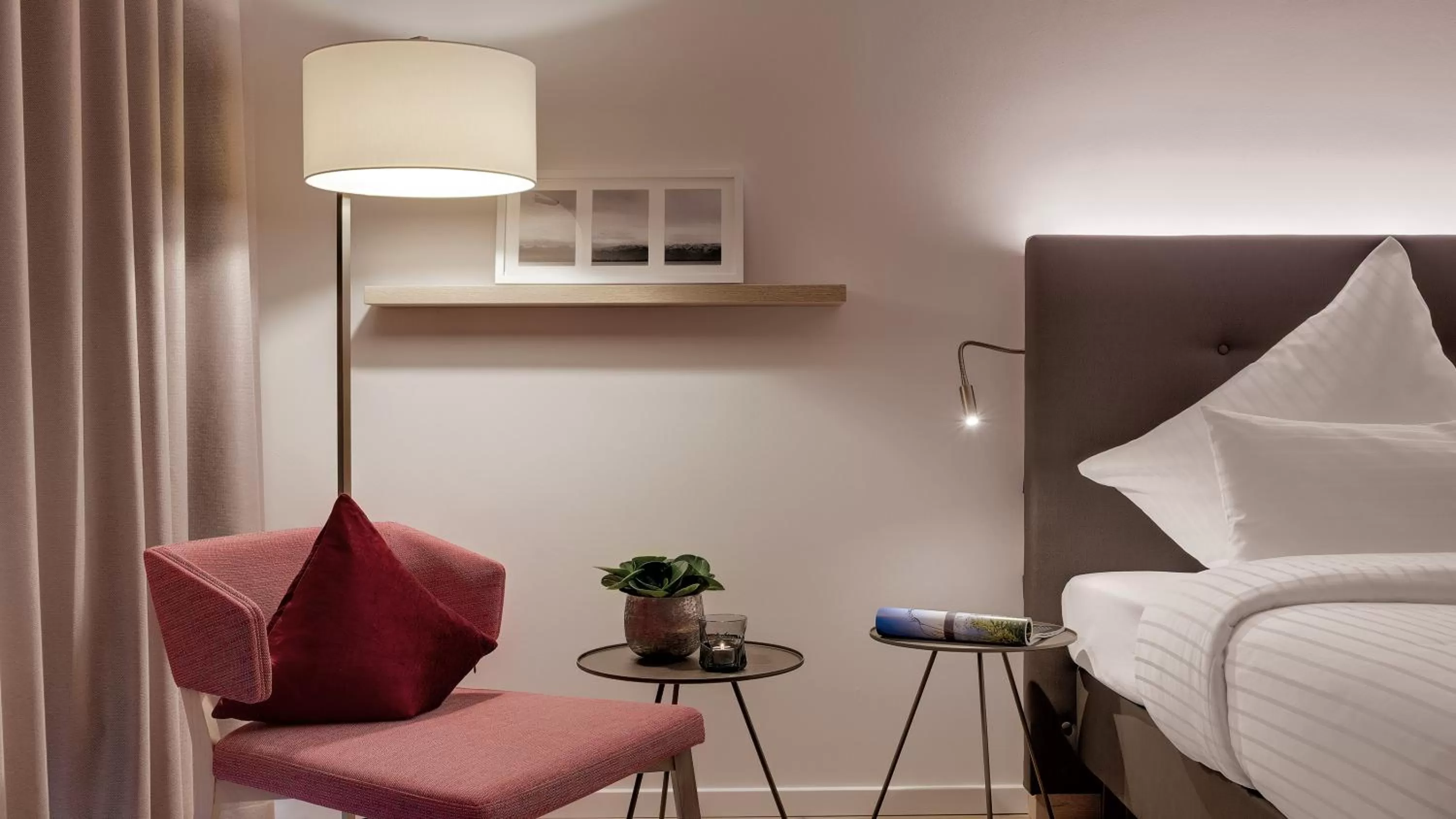 Photo of the whole room, Bed in Hotel Traube am See