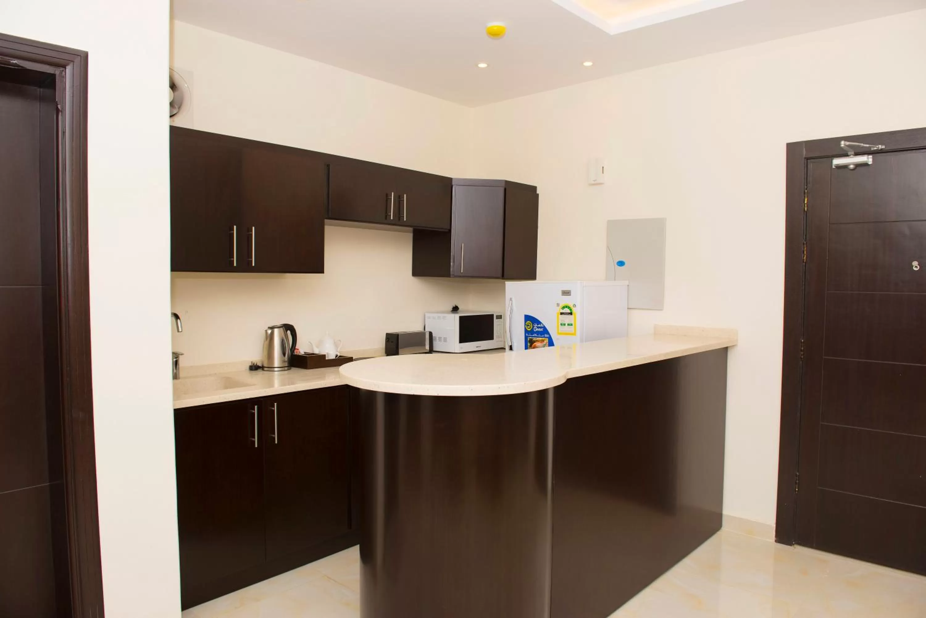 Decorative detail, Kitchen/Kitchenette in The Artisan Hotel-Suits