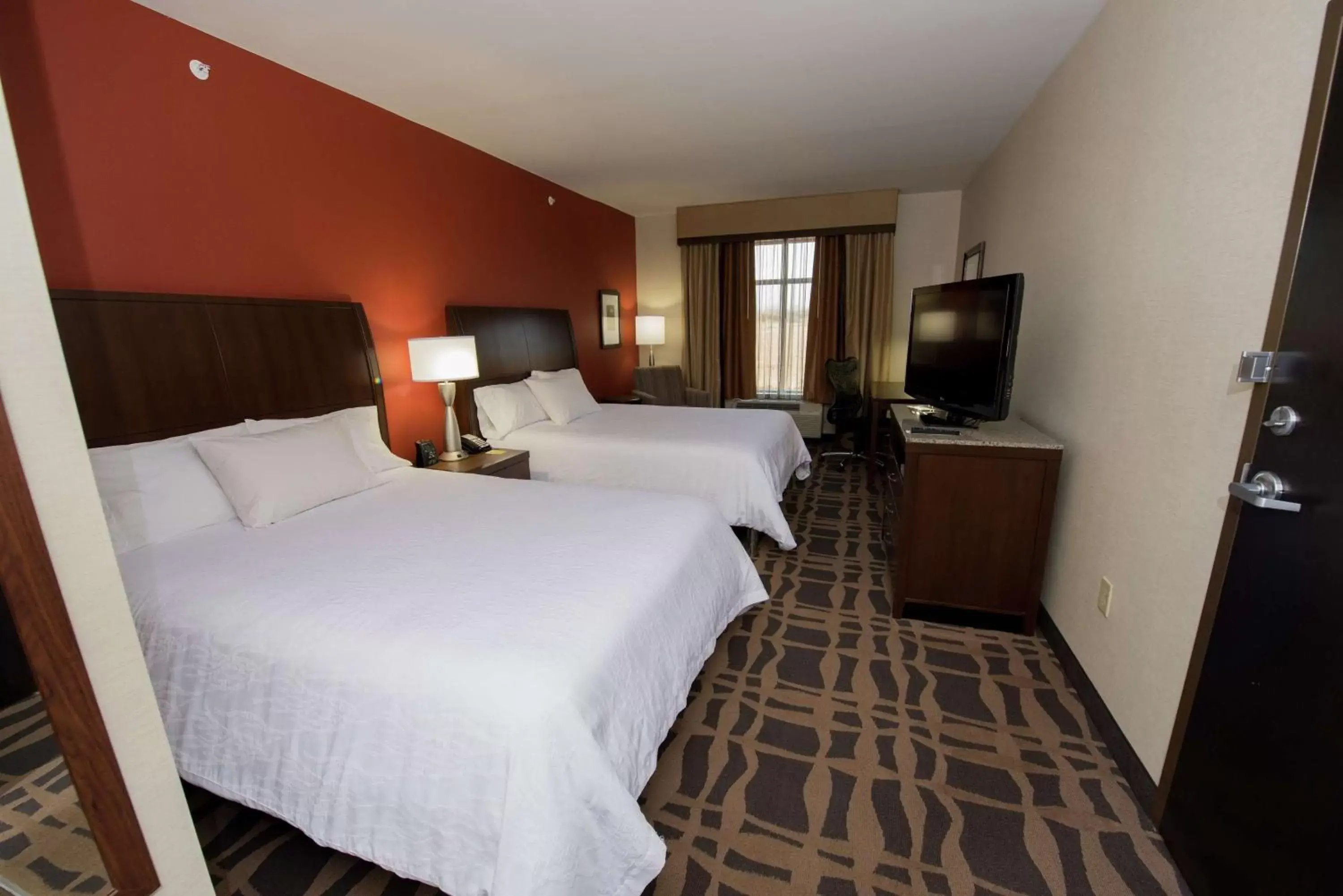 Premium Queen Room with Two Queen Beds in Hilton Garden Inn Dayton South - Austin Landing Premium Queen Room with Two Queen Beds in Hilton Garden Inn Dayton South - Austin Landing