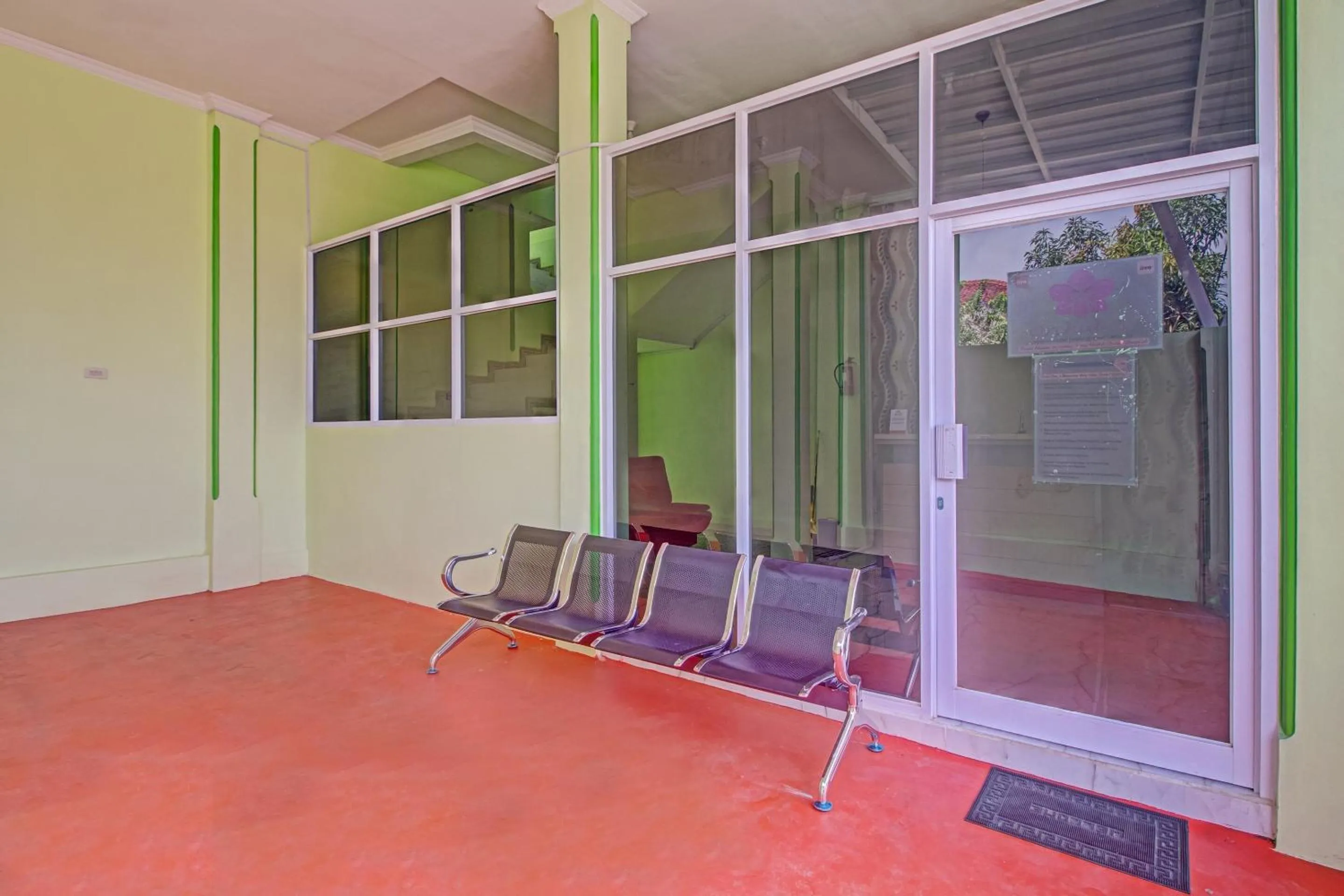 Lobby or reception in OYO 3774 Orchid 37 Syariah Guest House