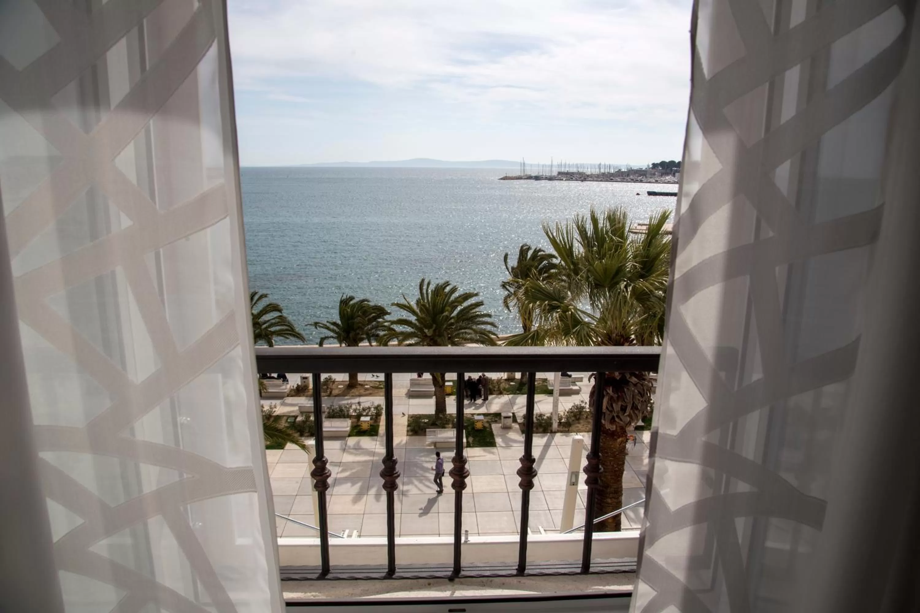 Photo of the whole room, Sea View in Luxury rooms Skystar-Split