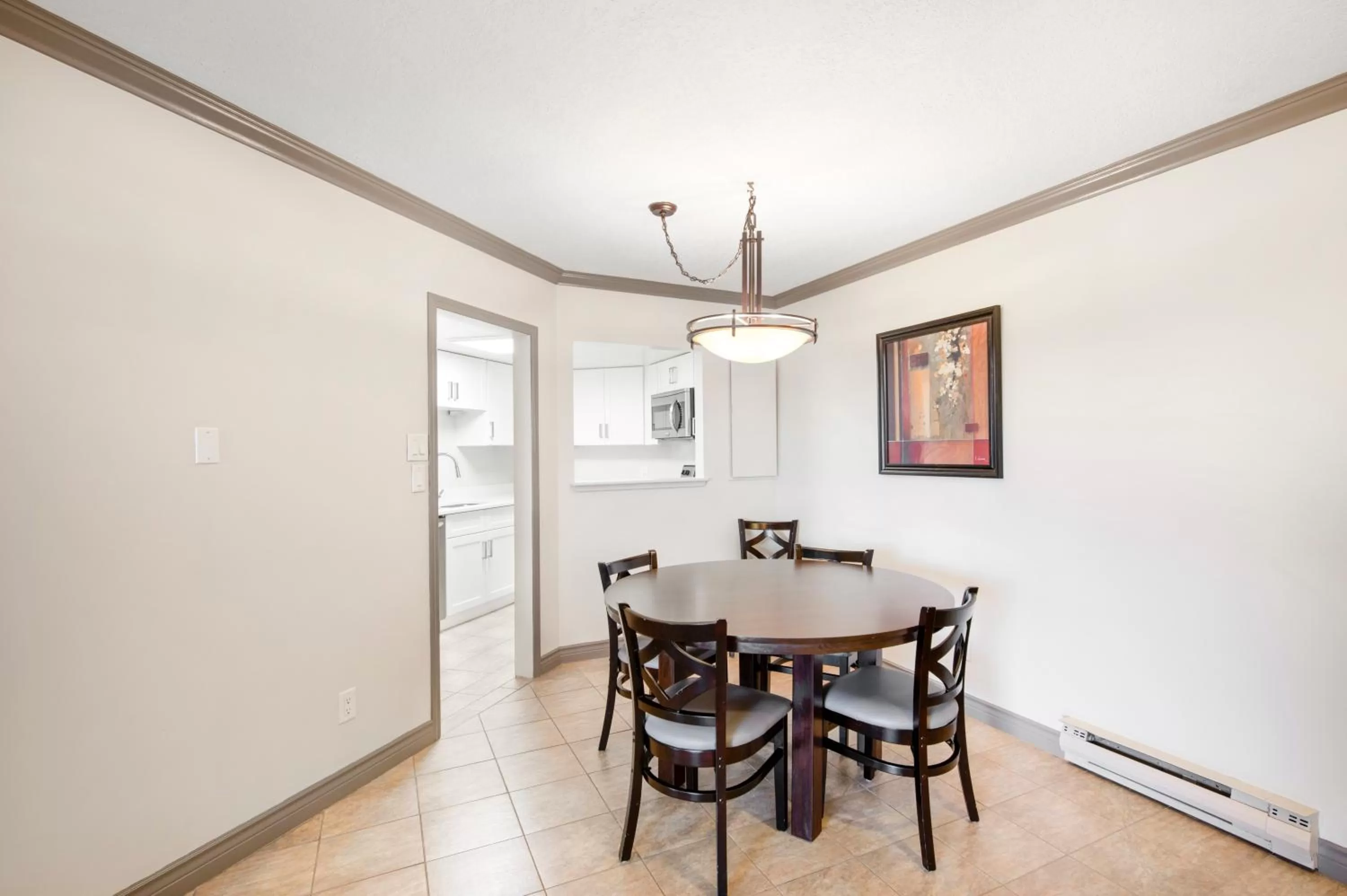Dining area in Victoria Regent Waterfront Hotel & Suites