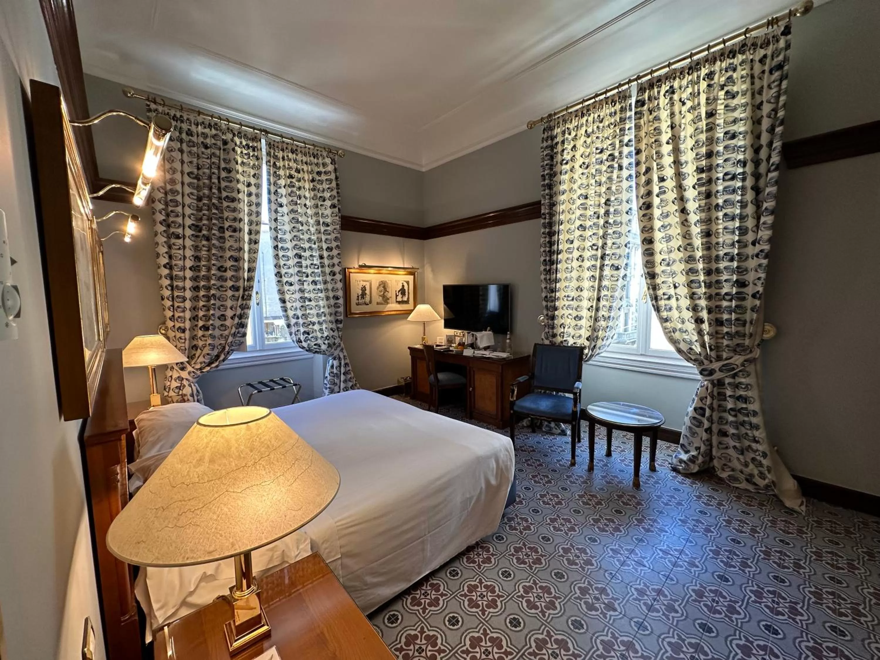 Bedroom, Bed in Hotel Albani Firenze