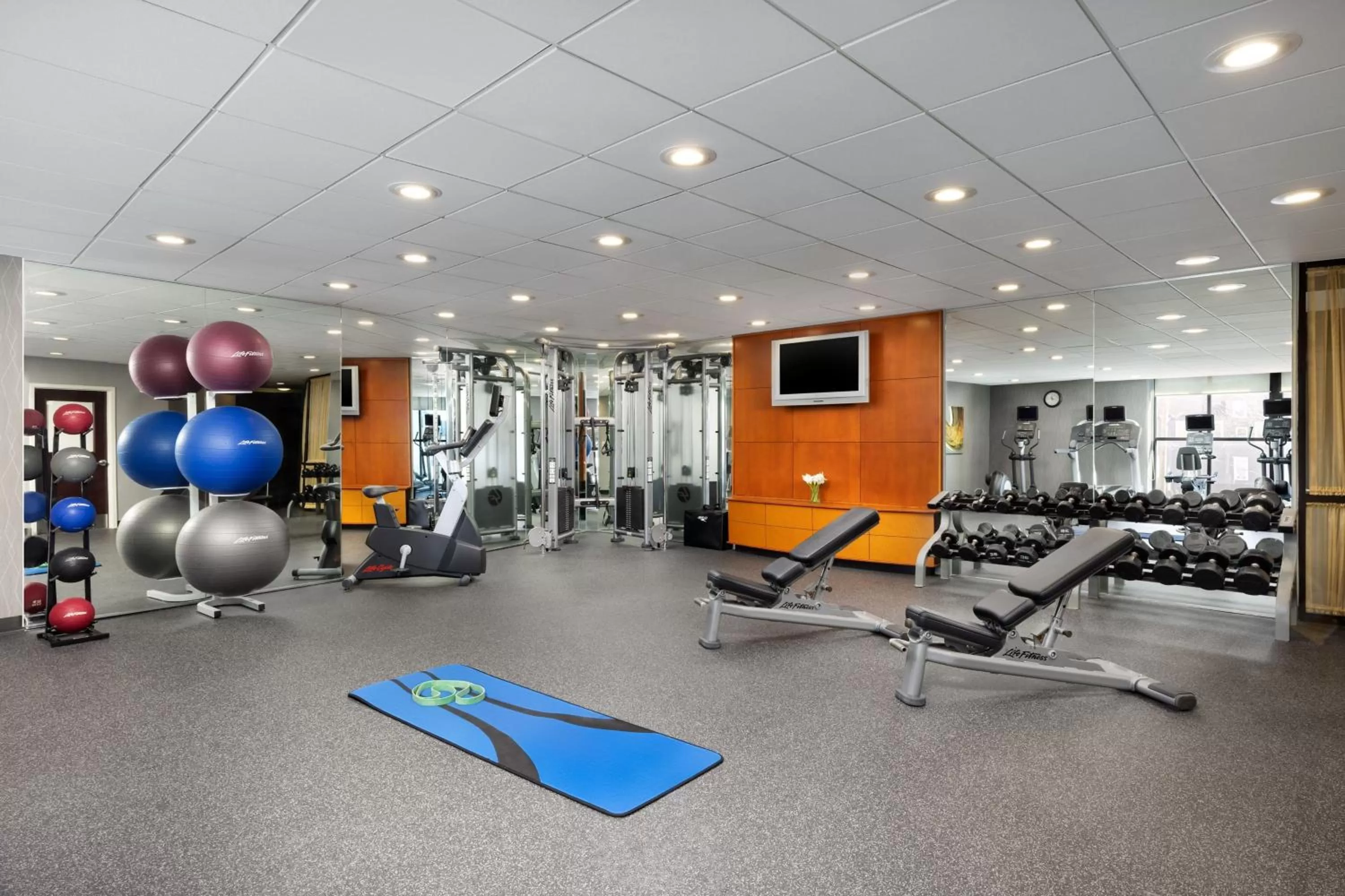 Fitness centre/facilities in Courtyard by Marriott Atlantic City Beach Block