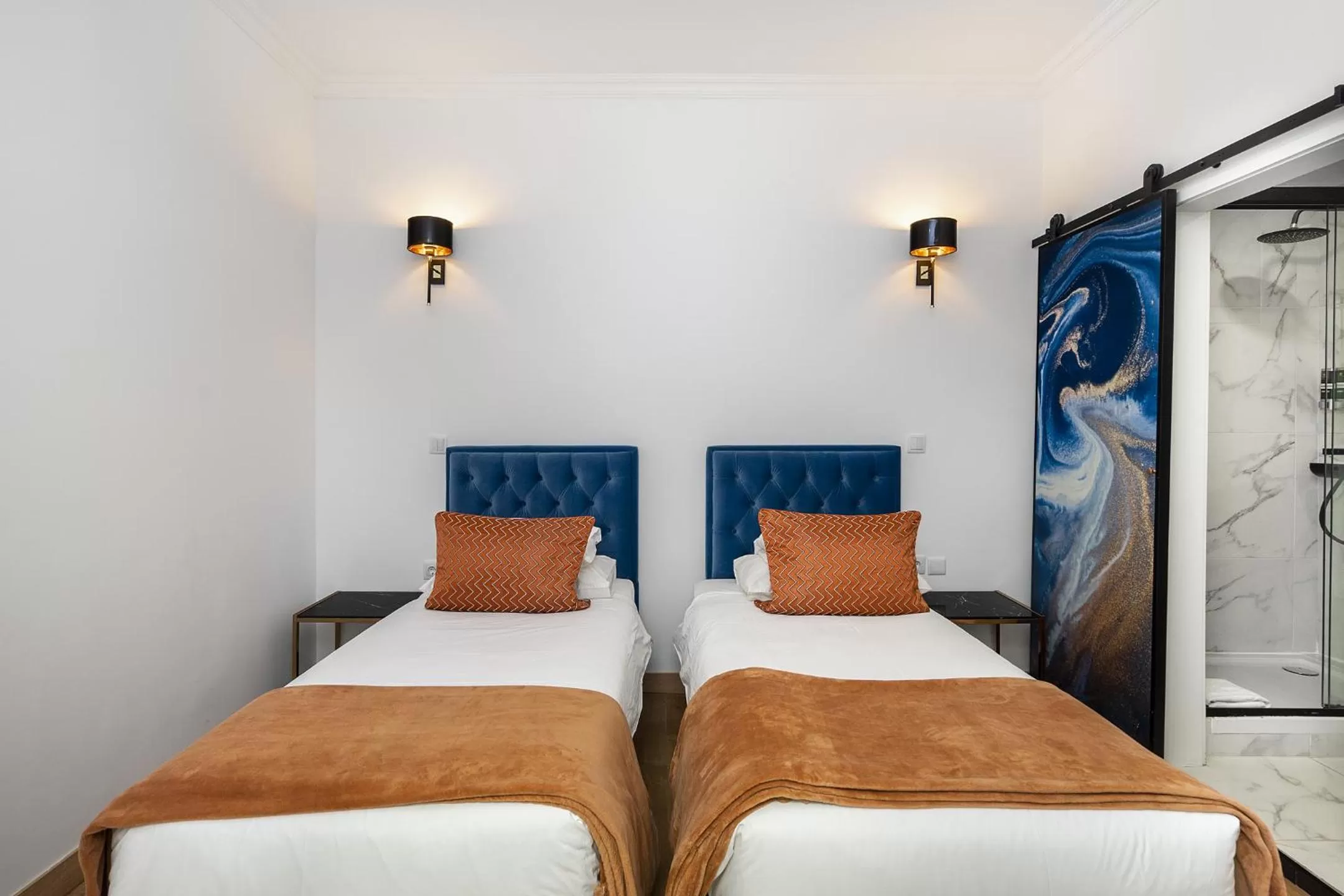 Bedroom, Bed in Lisbon 5 Hotel