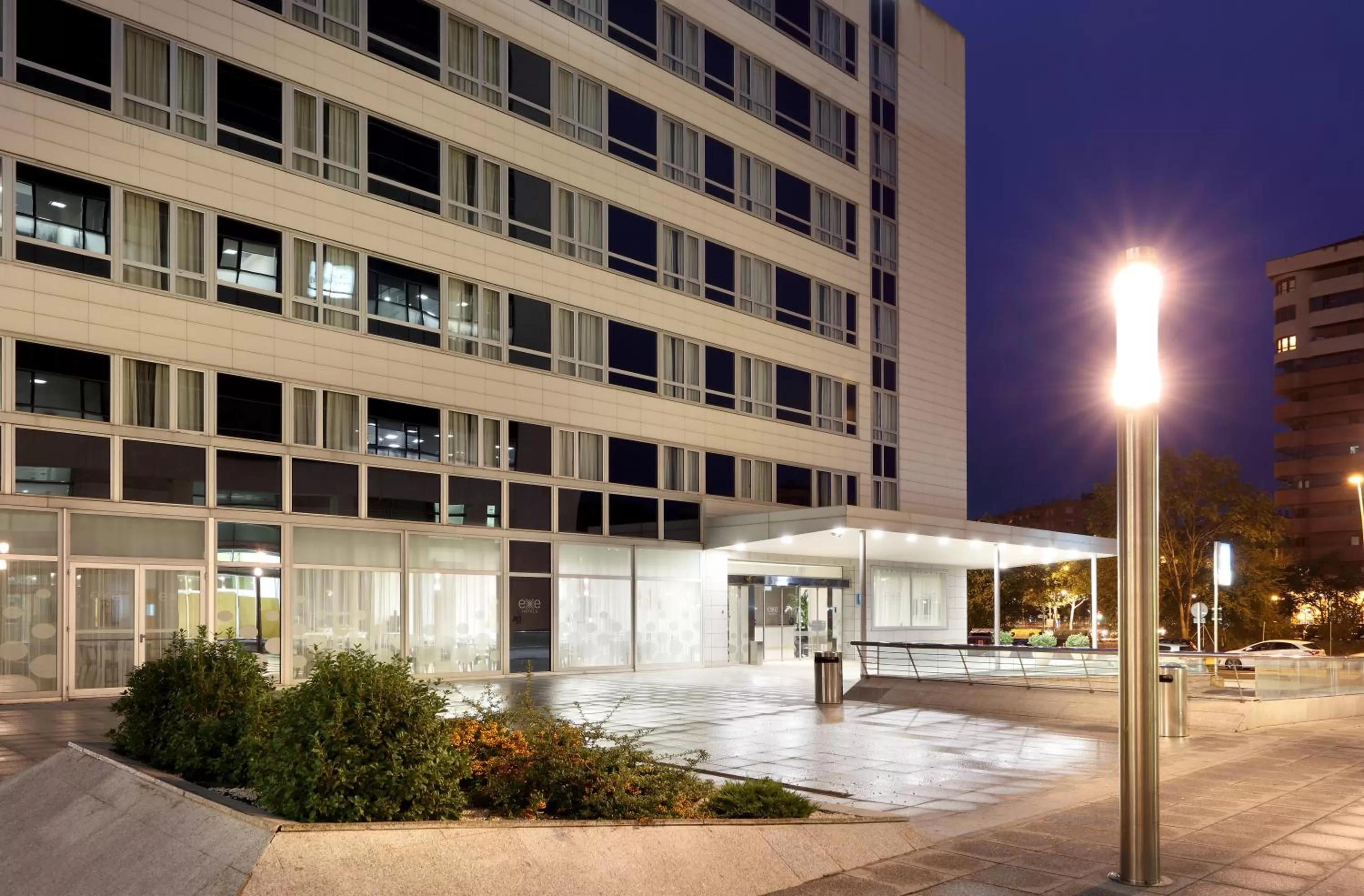 Property building in Exe Zaragoza WTC