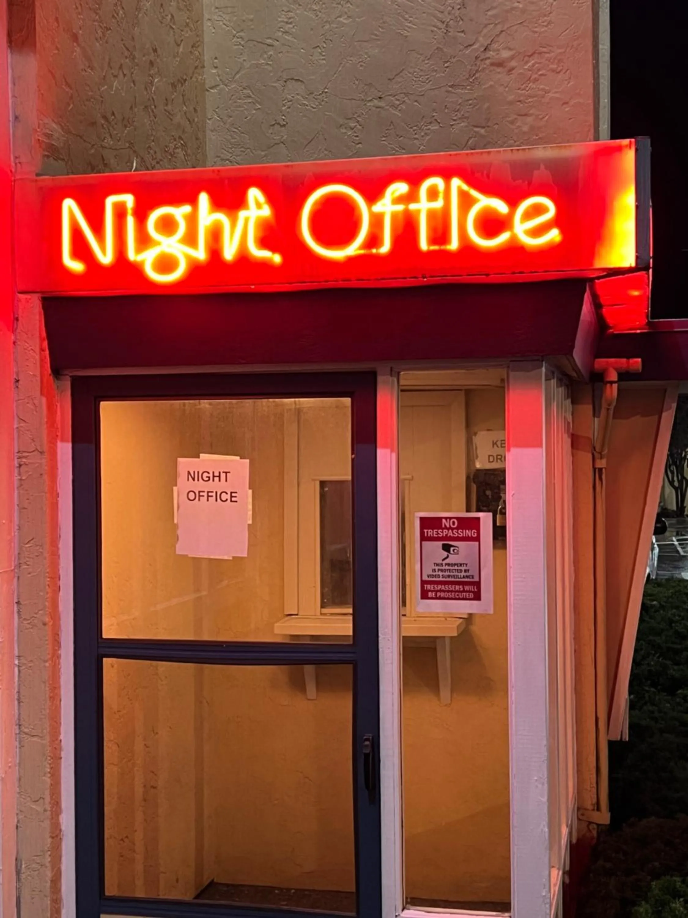 Property building in Columbus Motor Inn