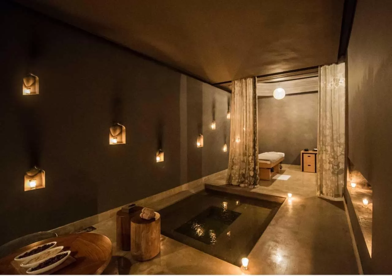 Hot Tub in Palais Namaskar