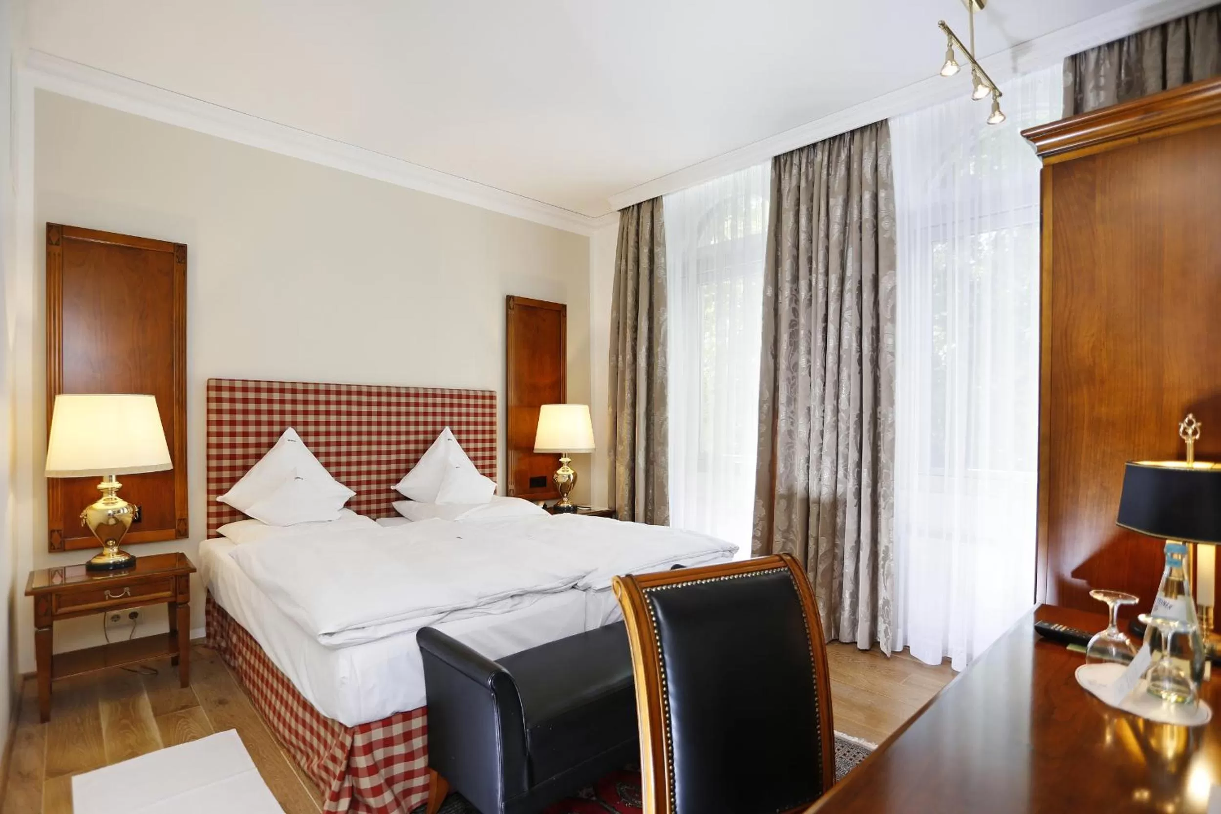 Bed in Gebhards Hotel