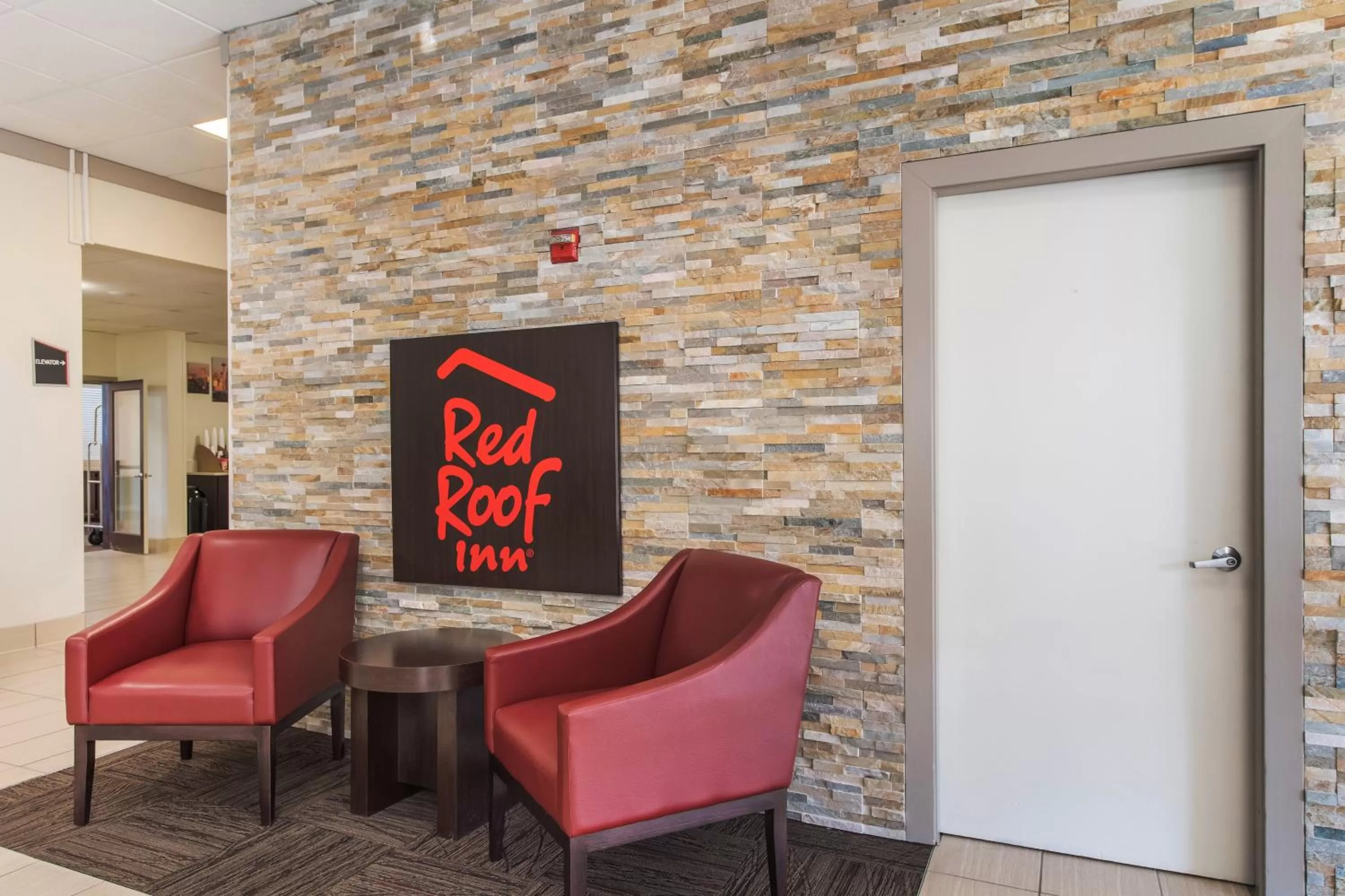 Lobby or reception in Red Roof Inn Seattle Airport - SEATAC