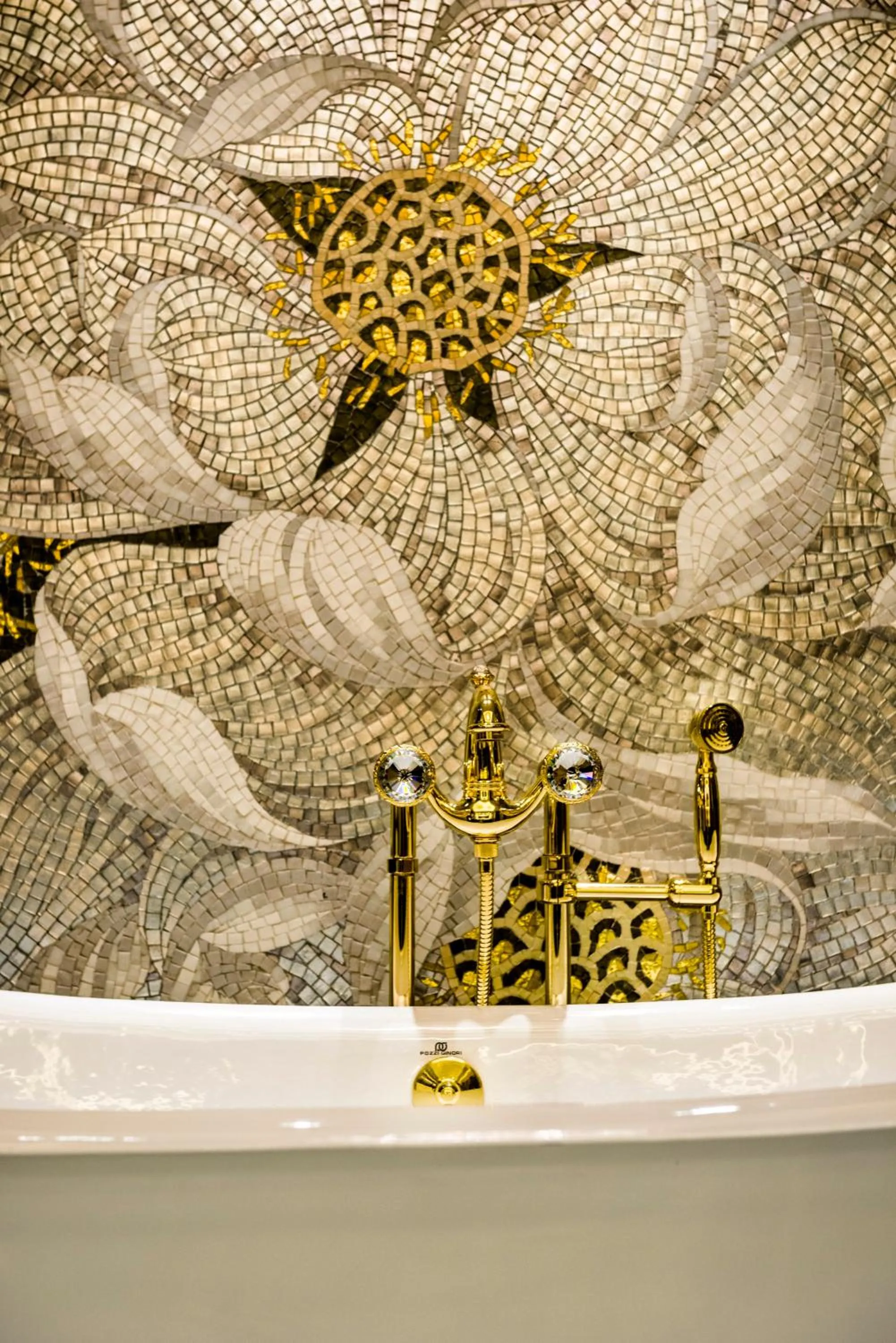 Deluxe Suite with River View in The St. Regis on the Bund, Shanghai