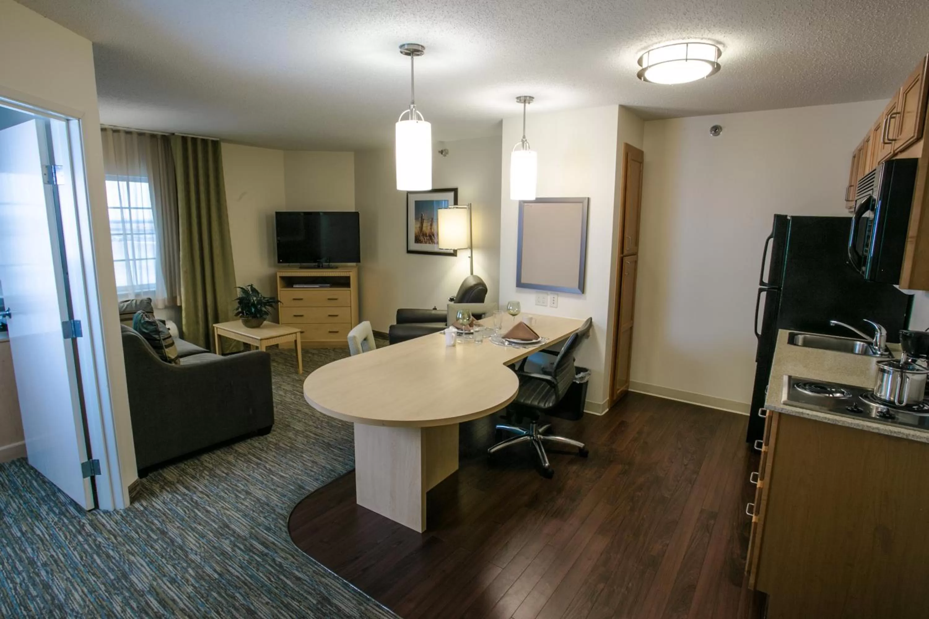 Photo of the whole room in Candlewood Suites Fargo-North Dakota State University by IHG