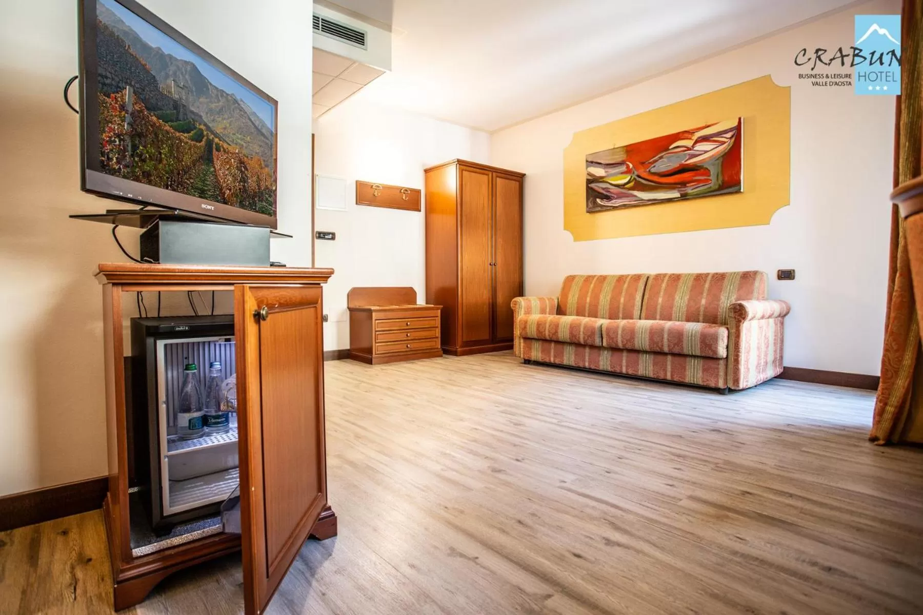 TV and multimedia in Crabun Hotel