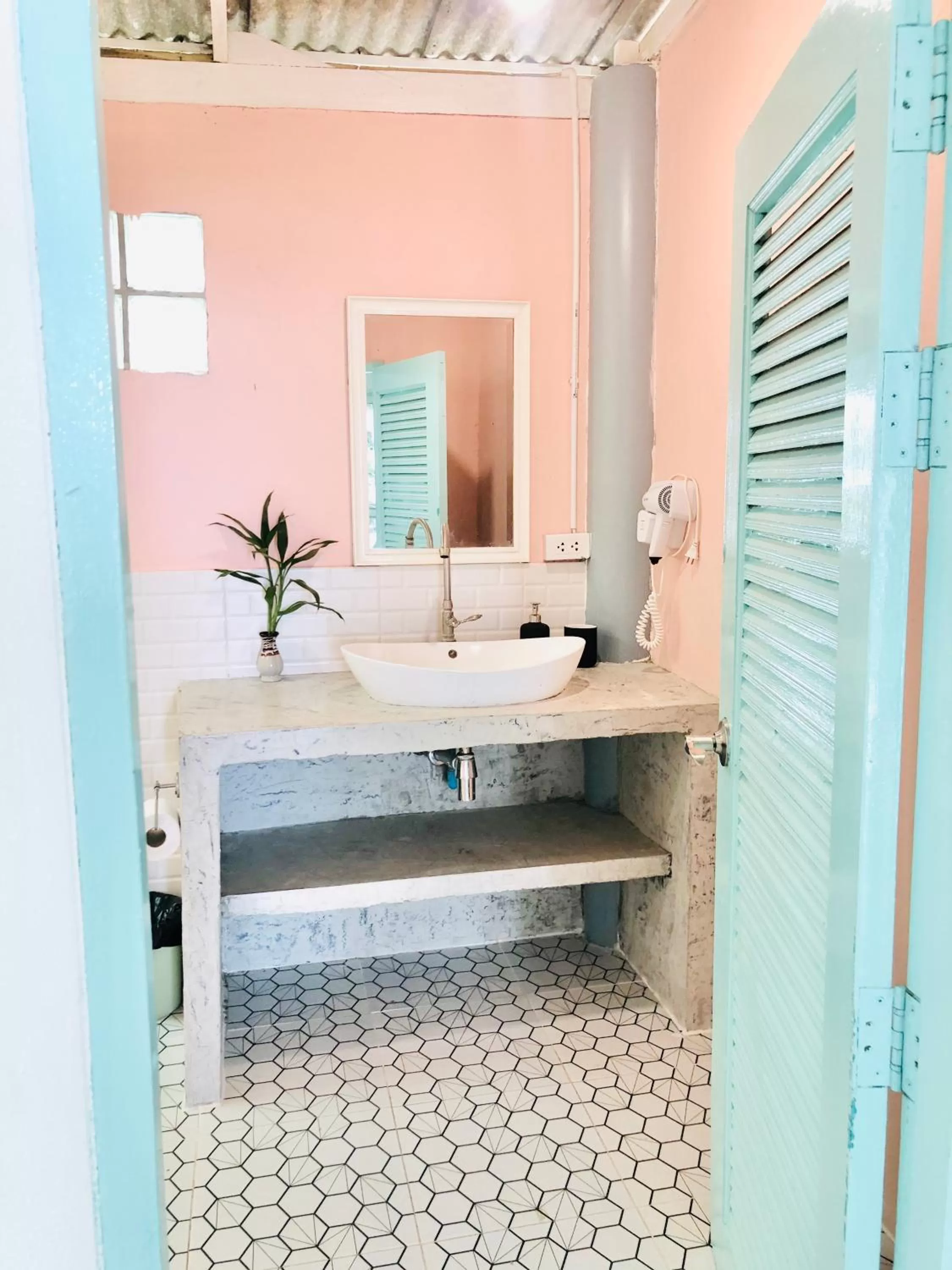 Bathroom in Indie Beach Bungalows
