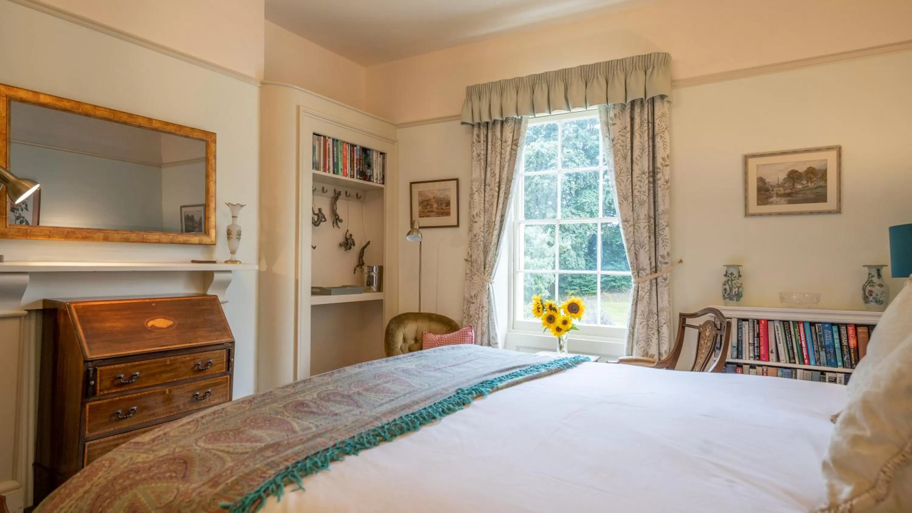 Bedroom, Bed in Pantybeiliau House Bed & Breakfast