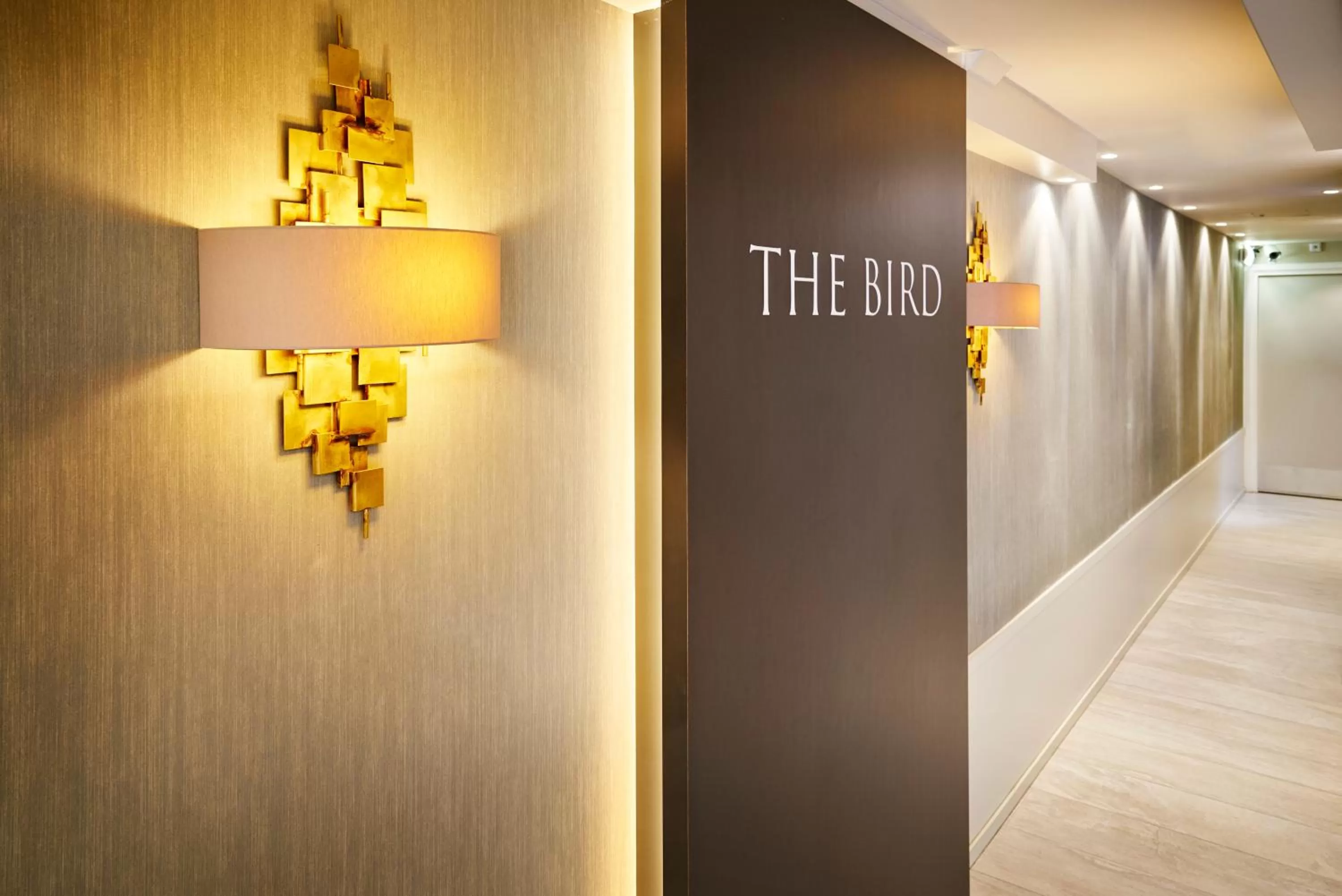 Lobby or reception in Hotel The Bird