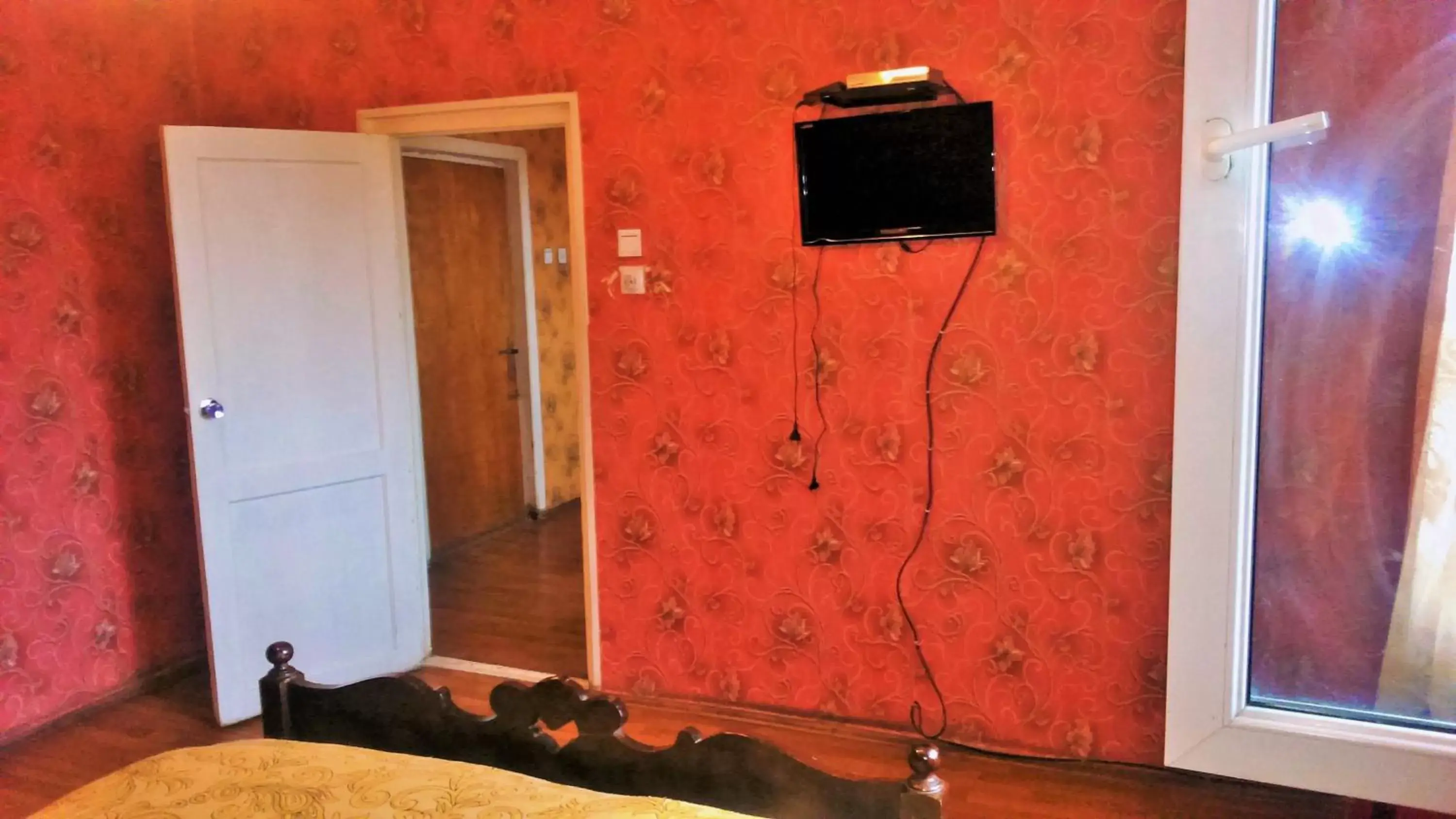 Double or Twin Room with Private Bathroom in Hotel Lilo near Airport Double or Twin Room with Private Bathroom in Hotel Lilo near Airport