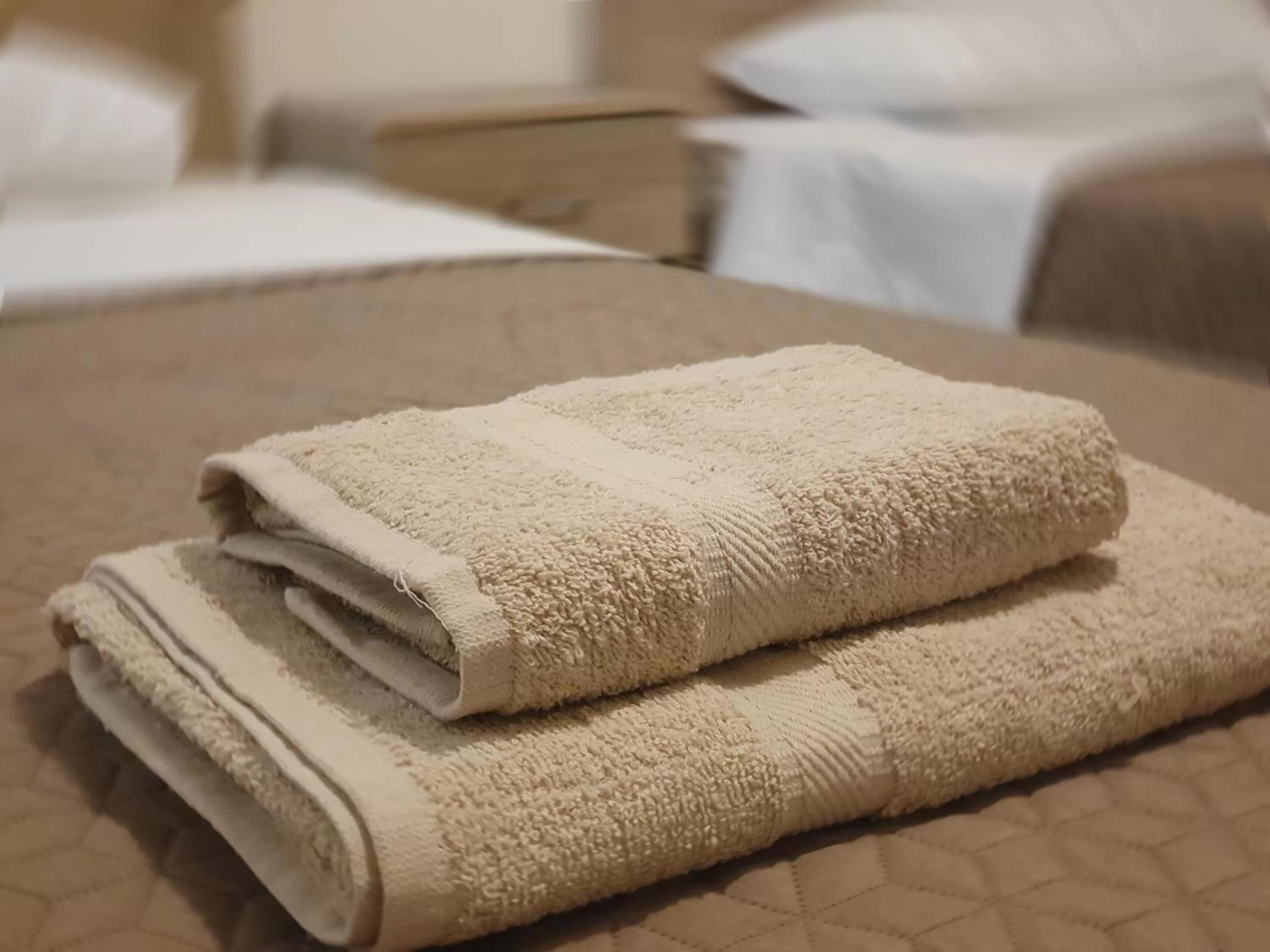 Bed in Athens center rooms