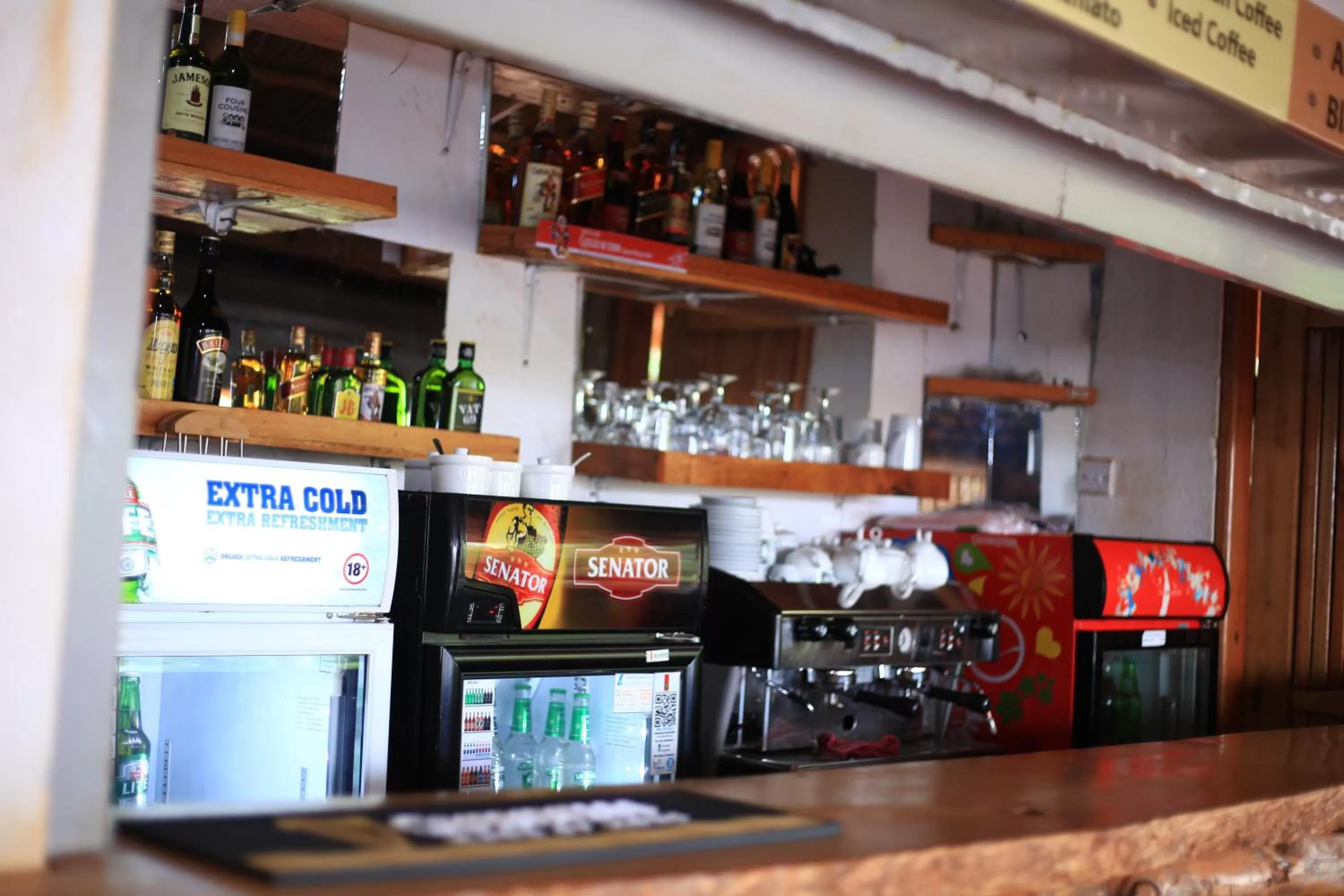 Lounge/Bar in Elite Backpackers Services