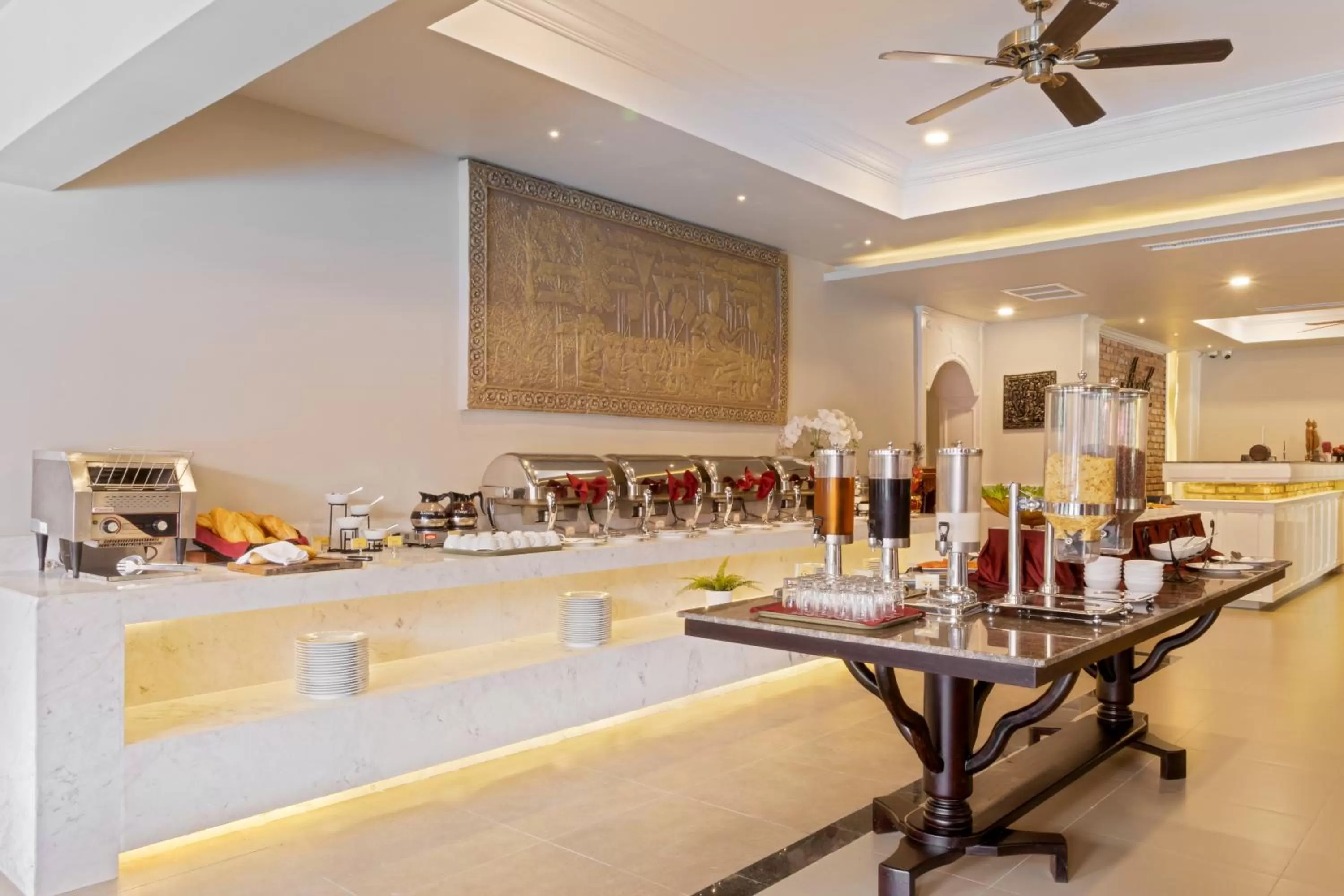 Restaurant/places to eat in Anik Boutique Hotel & Spa on Norodom Blvd