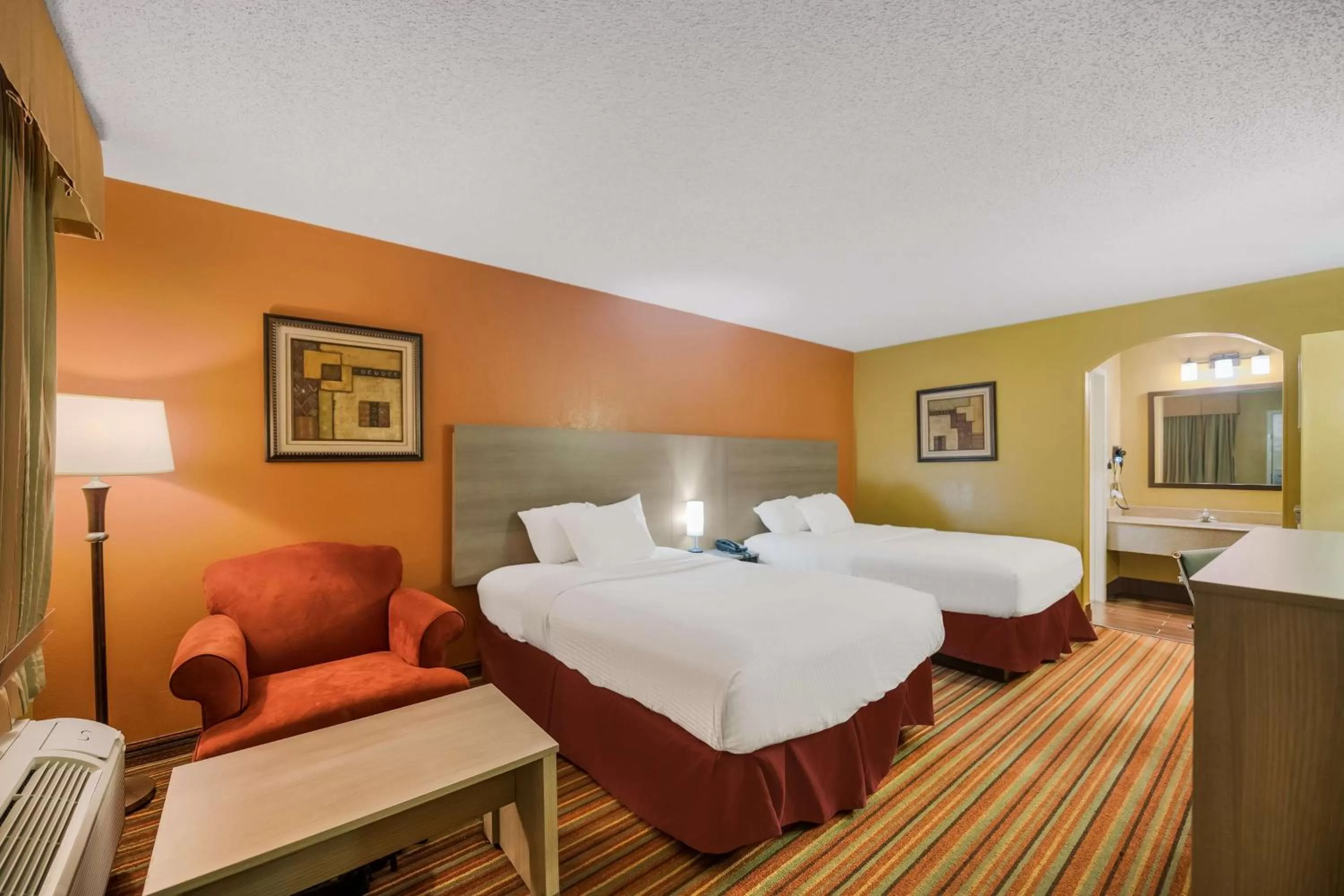 Bedroom, Bed in SureStay Hotel by Best Western Mt Pleasant