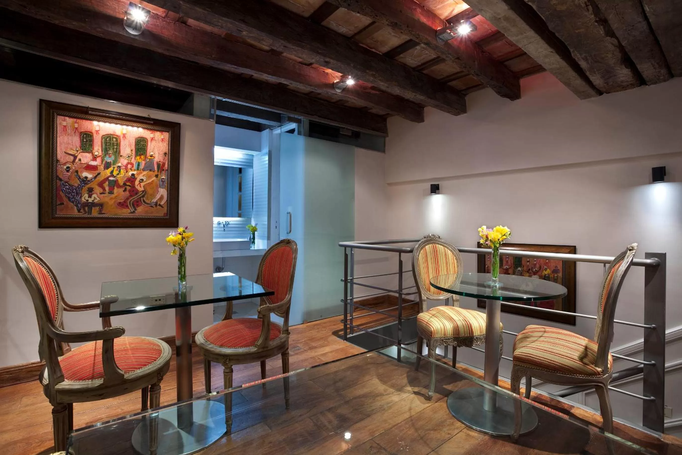 Lounge or bar in San Telmo Suites