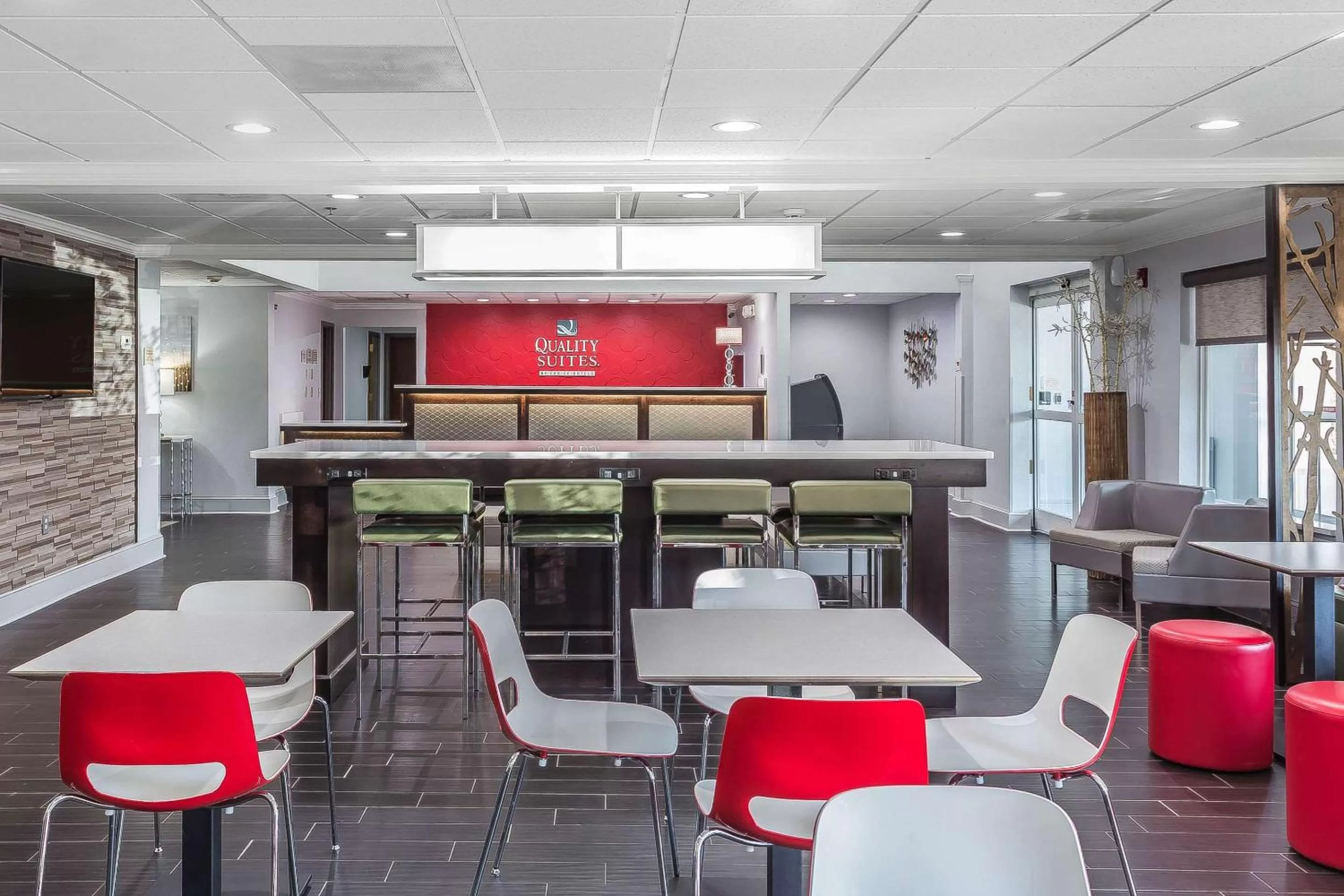 Restaurant/places to eat in Quality Suites Pineville - Charlotte