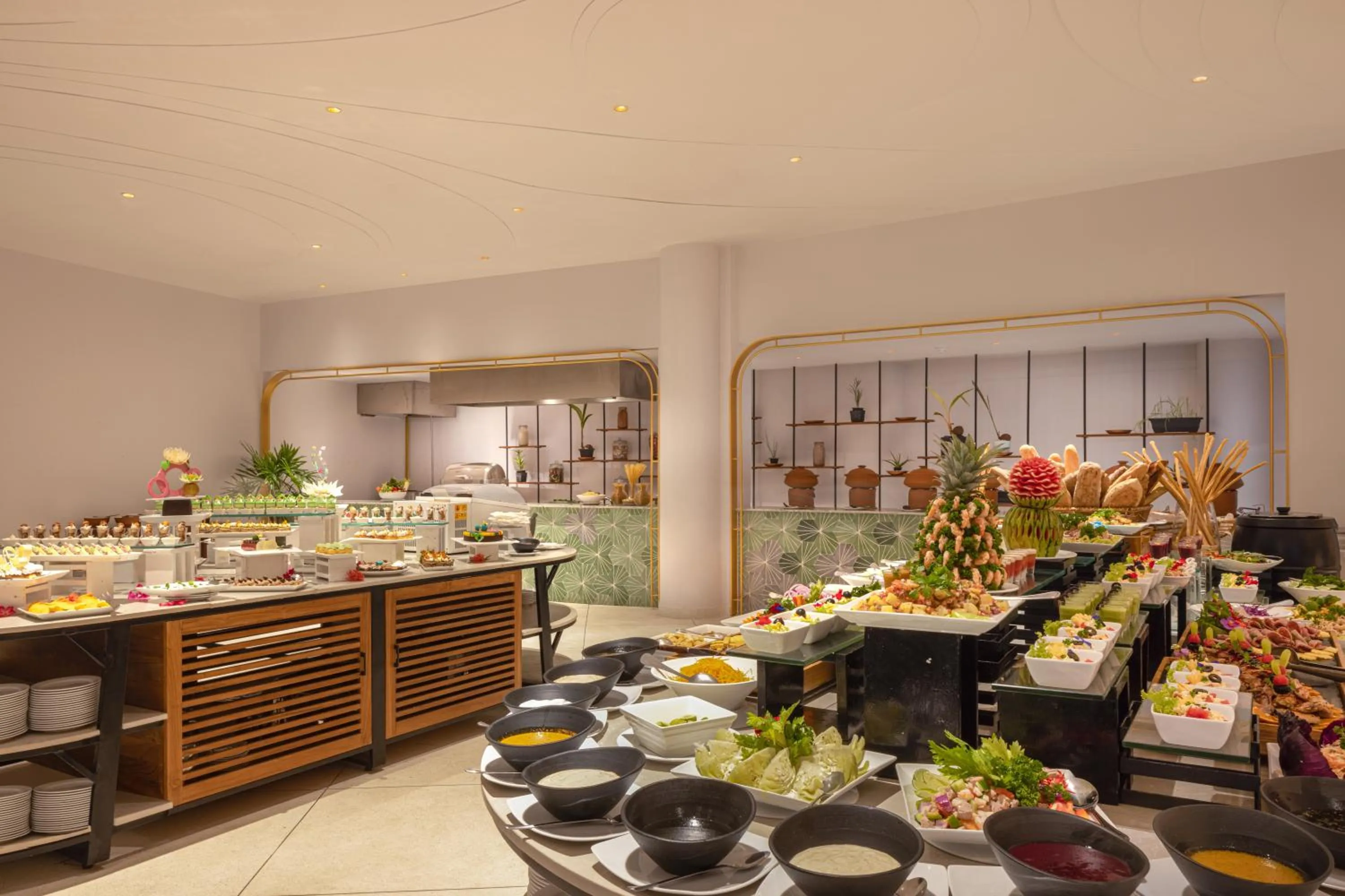 Restaurant/places to eat in Occidental Eden Beruwala